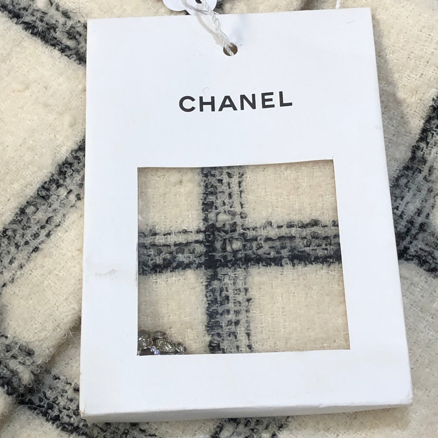 Chanel White Black Plaid Tweed Dress Floral Pocket Embellishment Size 38