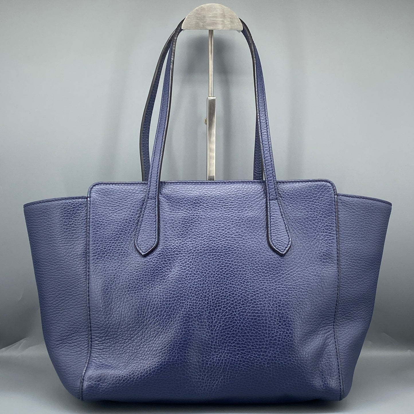 Gucci Grained Leather Tote Bag  Navy