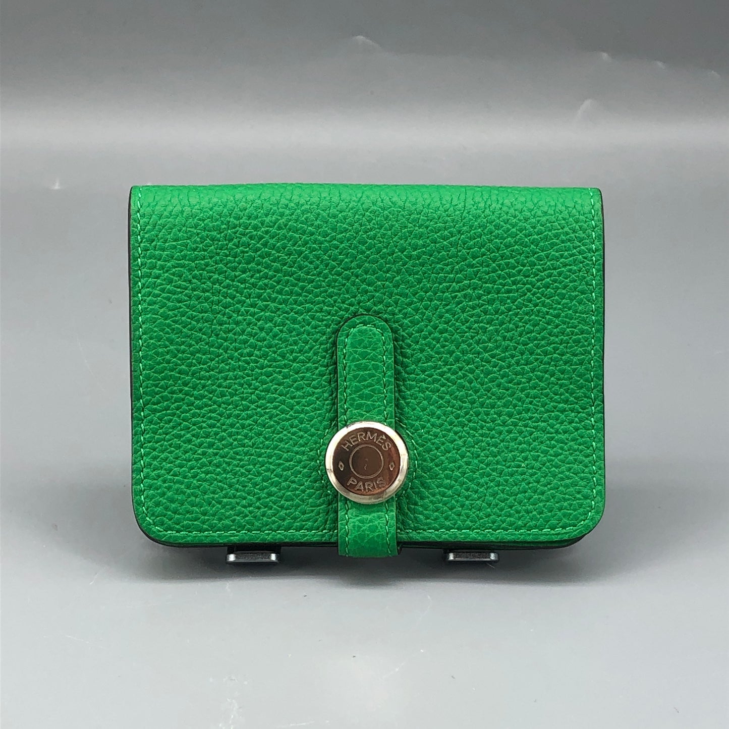 Hermes 2016 Dogon Compact Wallet  Green Togo Leather