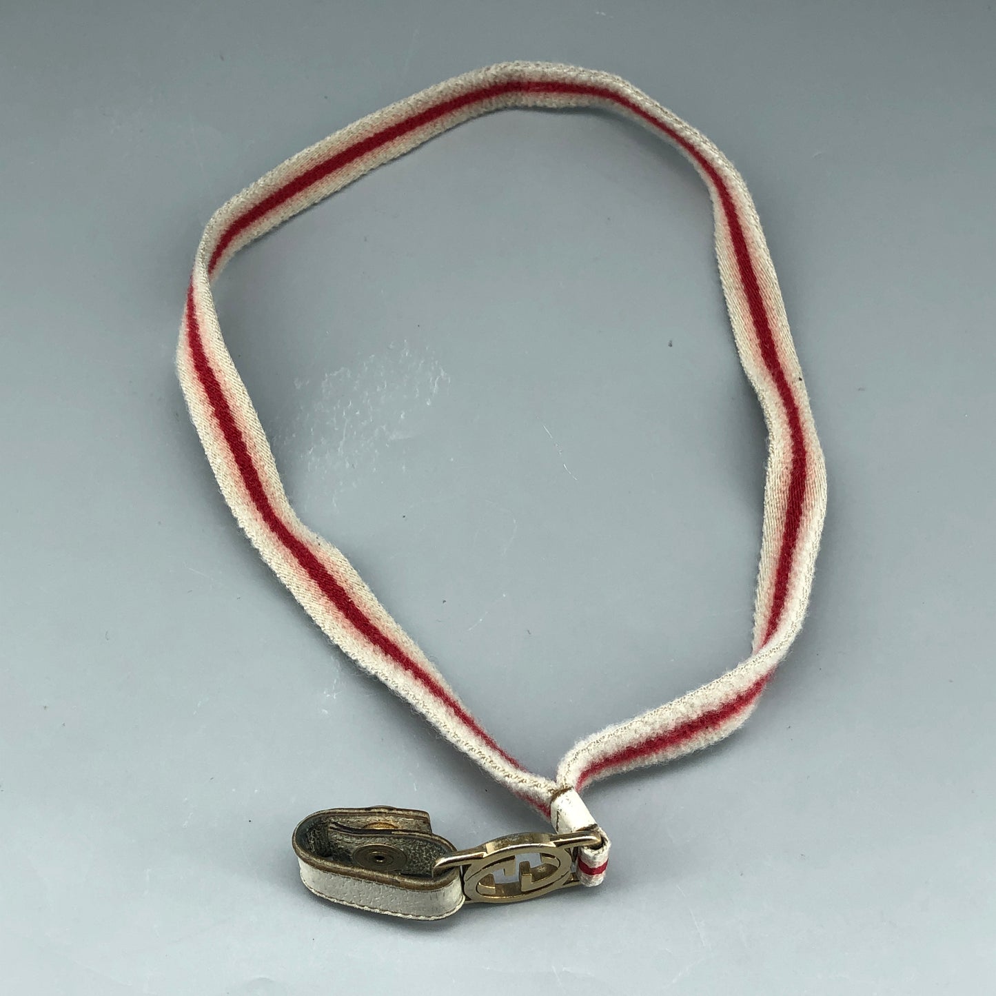 Gucci White Red Web Interlocking GG Thin Strap Phone Lanyard