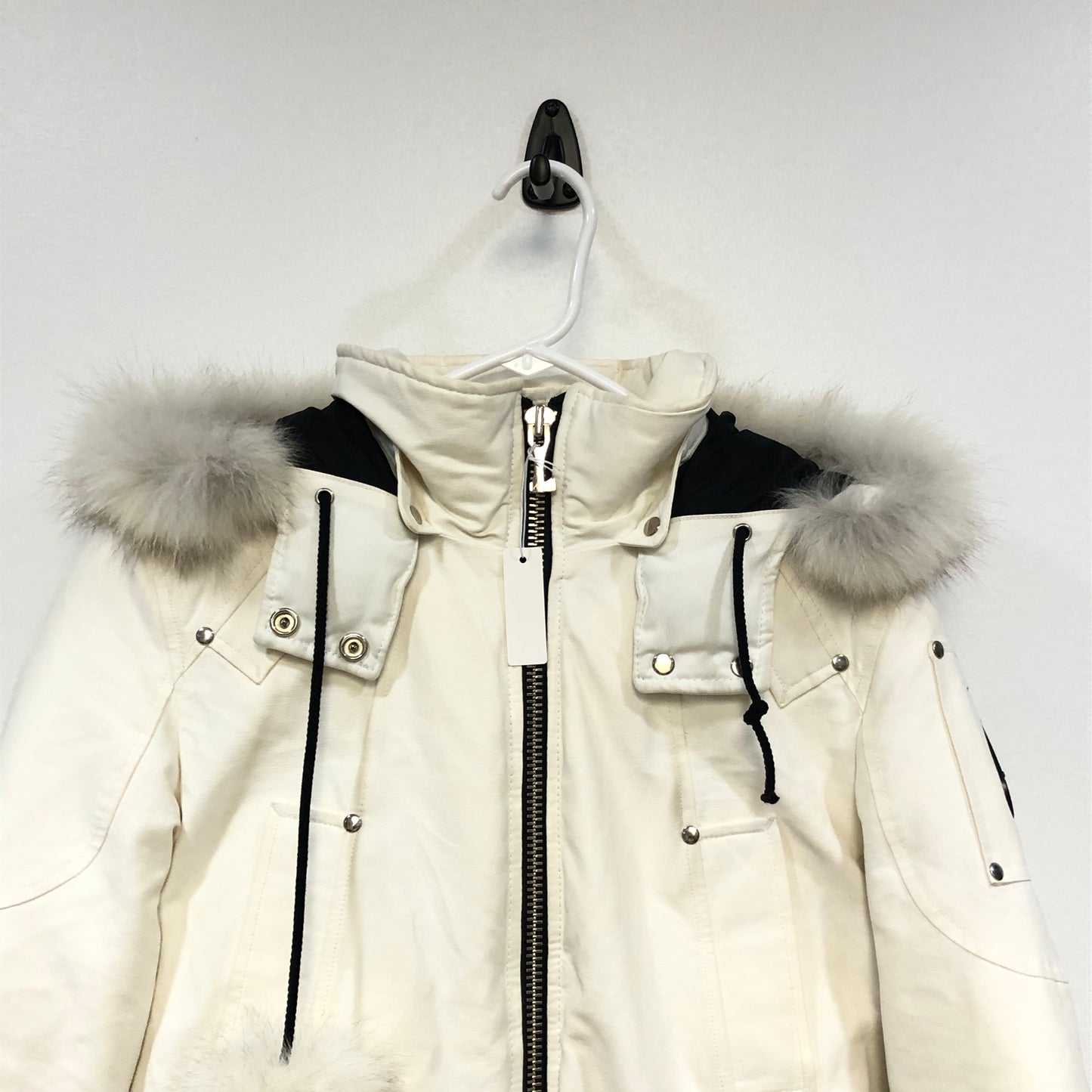 Moose Knuckles White Hooded Down Jacket Size L