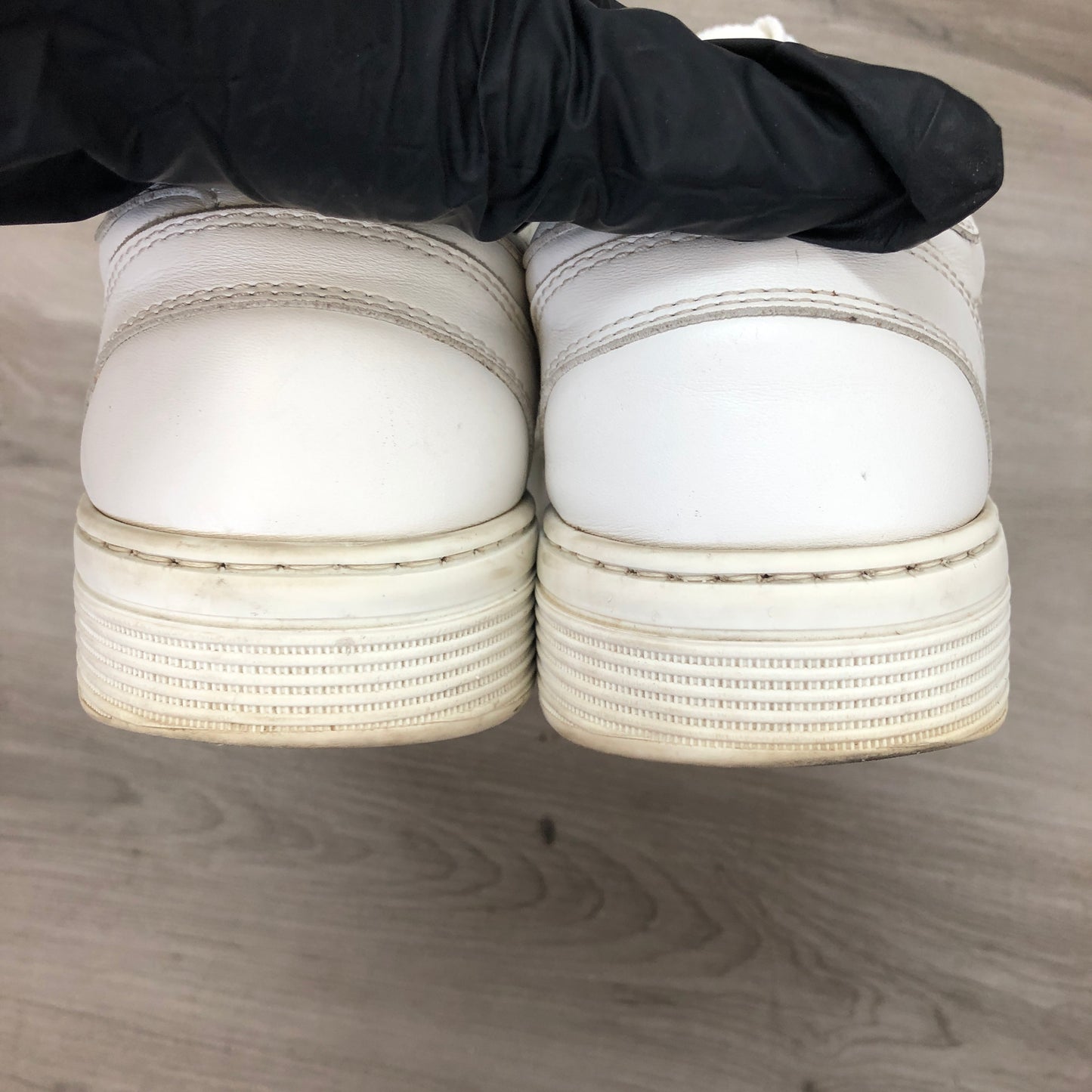 Chanel Women's Smooth Calfskin CC Logo Low Top Sneakers 36.5 White