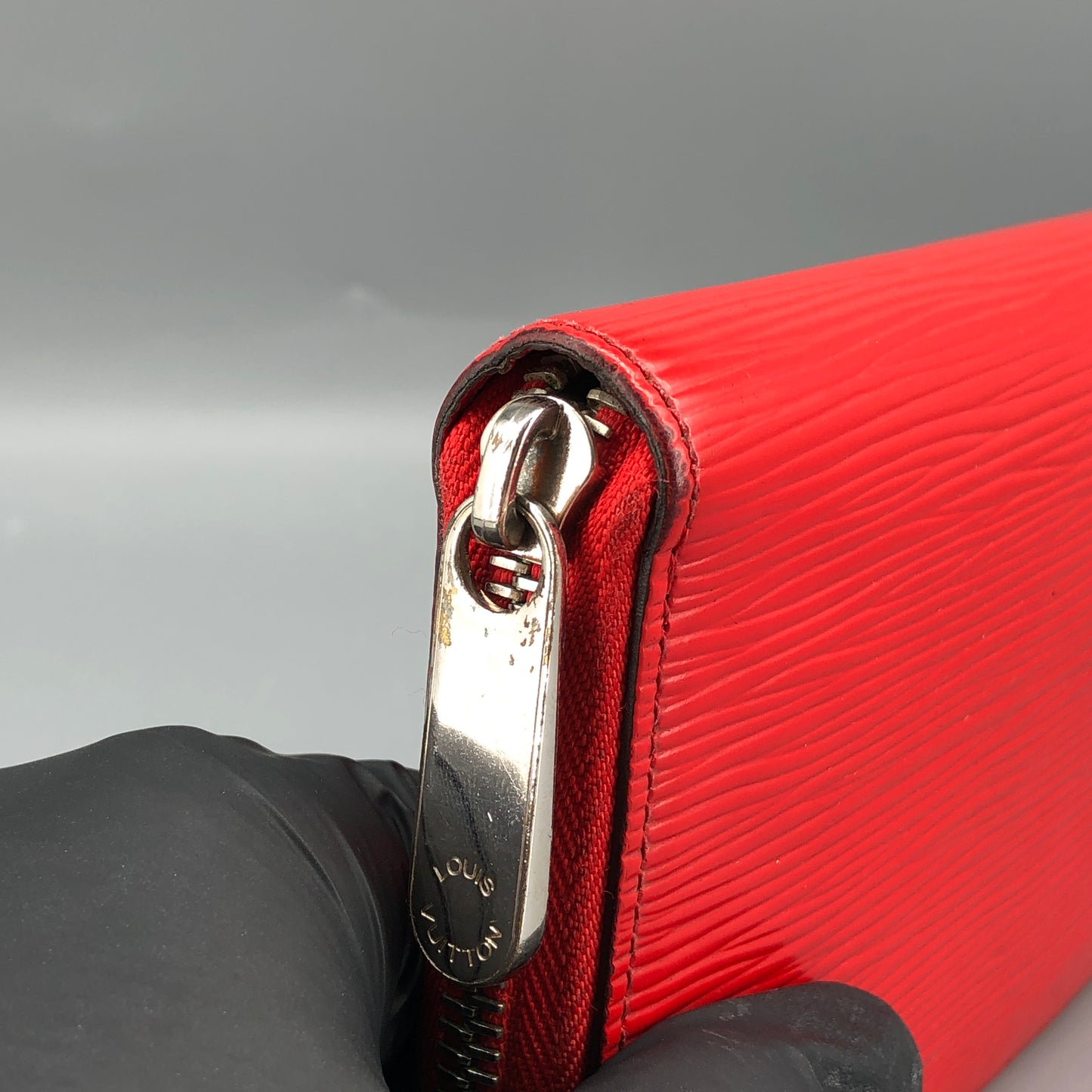Louis Vuitton Epi Leather Zippy Wallet Red