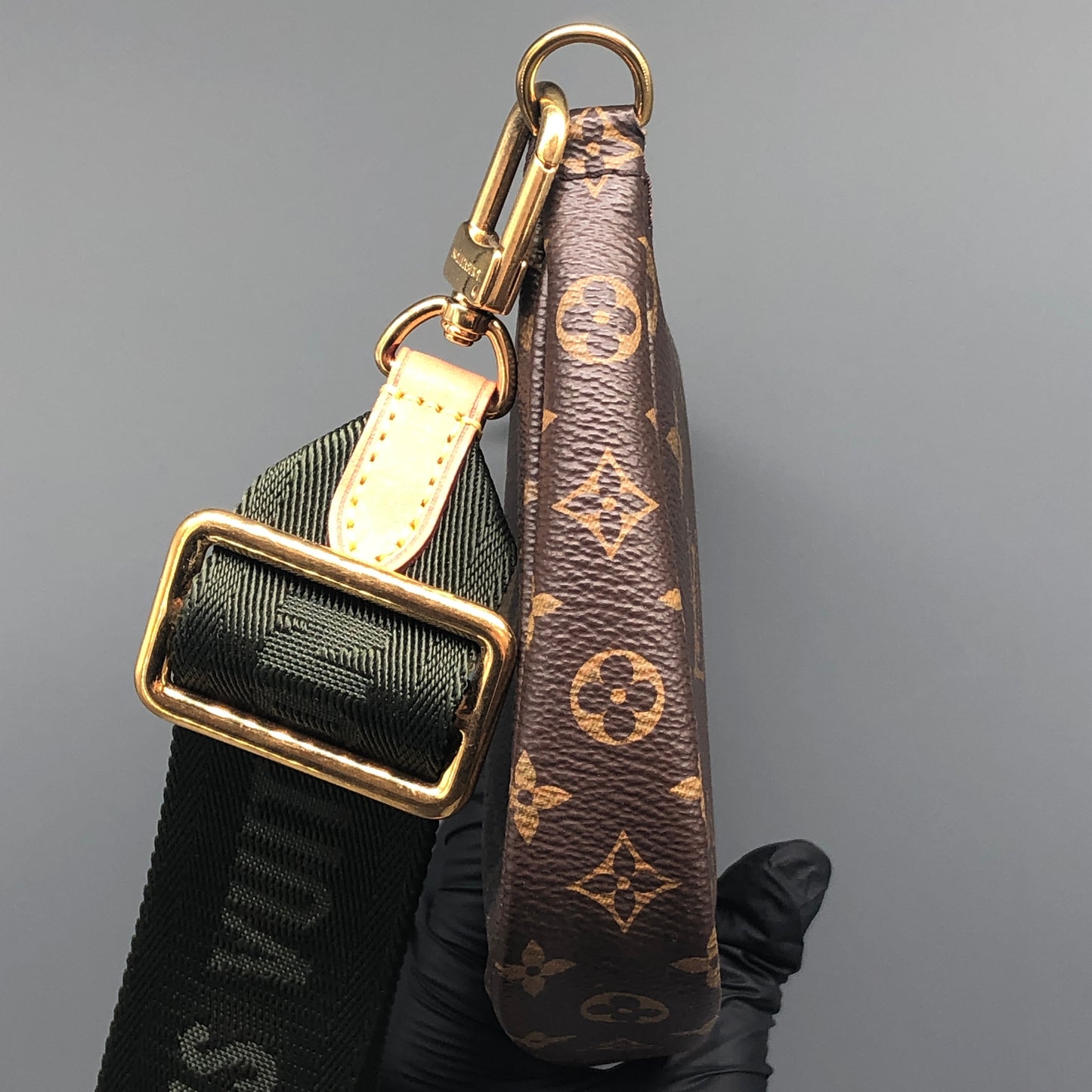 Louis Vuitton Multi Pochette Accessoires Bag