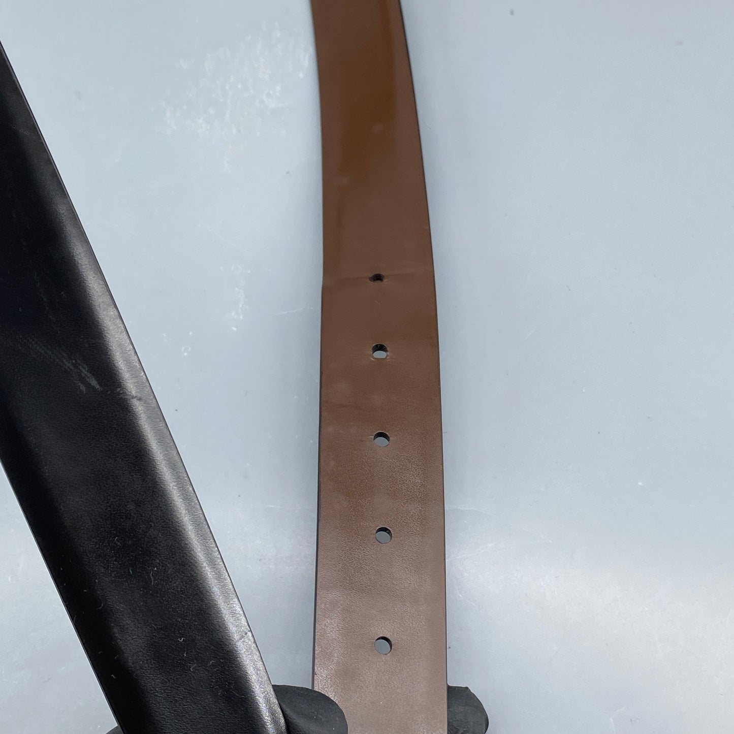Ferragamo Black Smooth Leather Vintage Gold Square Pin Buckle Belt  100cm
