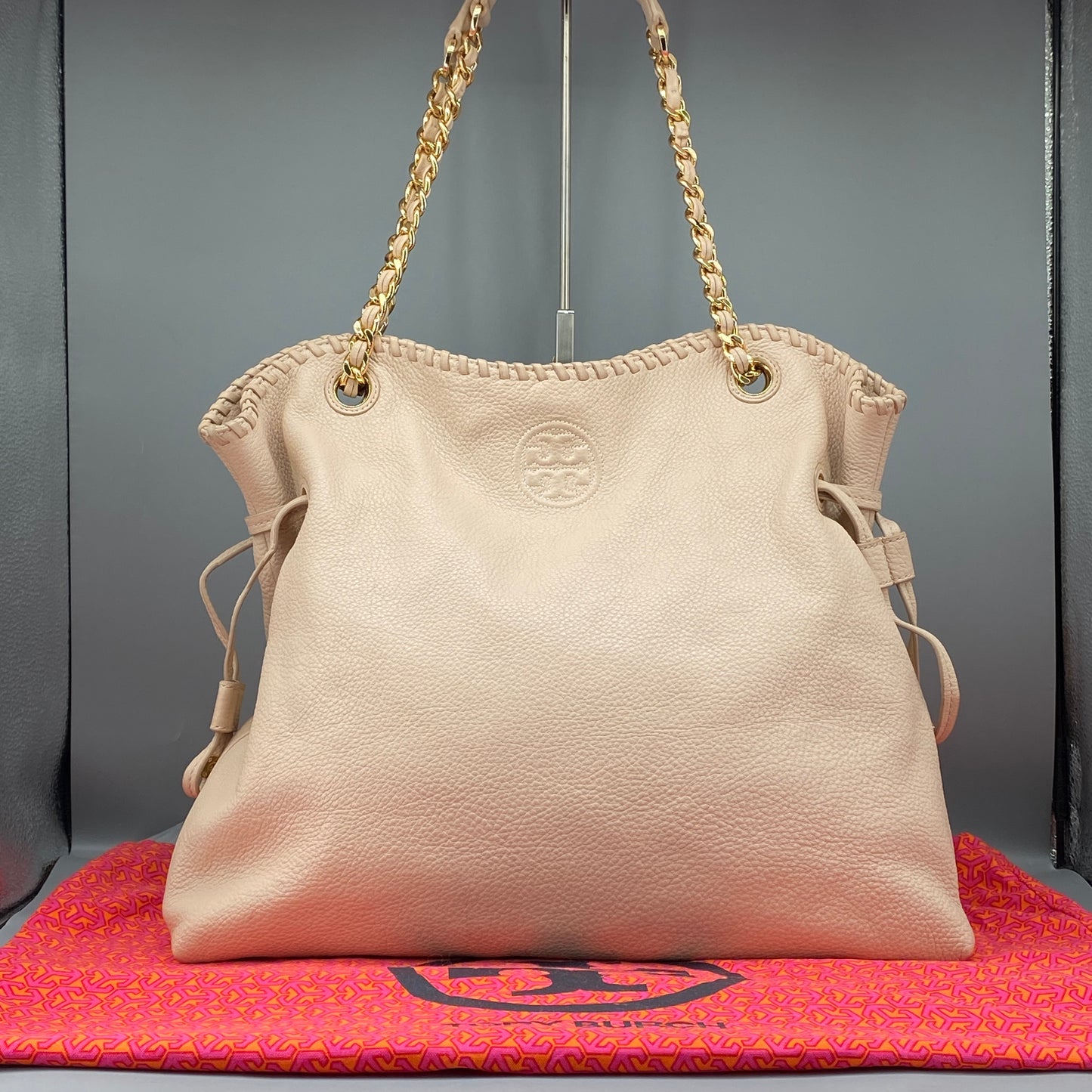 Tory Burch Nude Pebbled Leather Chain Shoulder Tote Bag