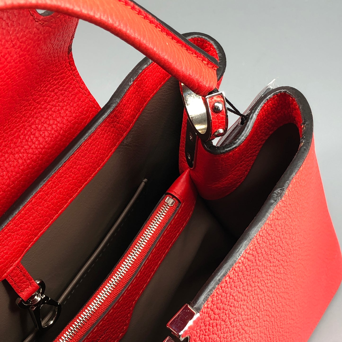 Louis Vuitton Capucines MM Red Leather Handbag