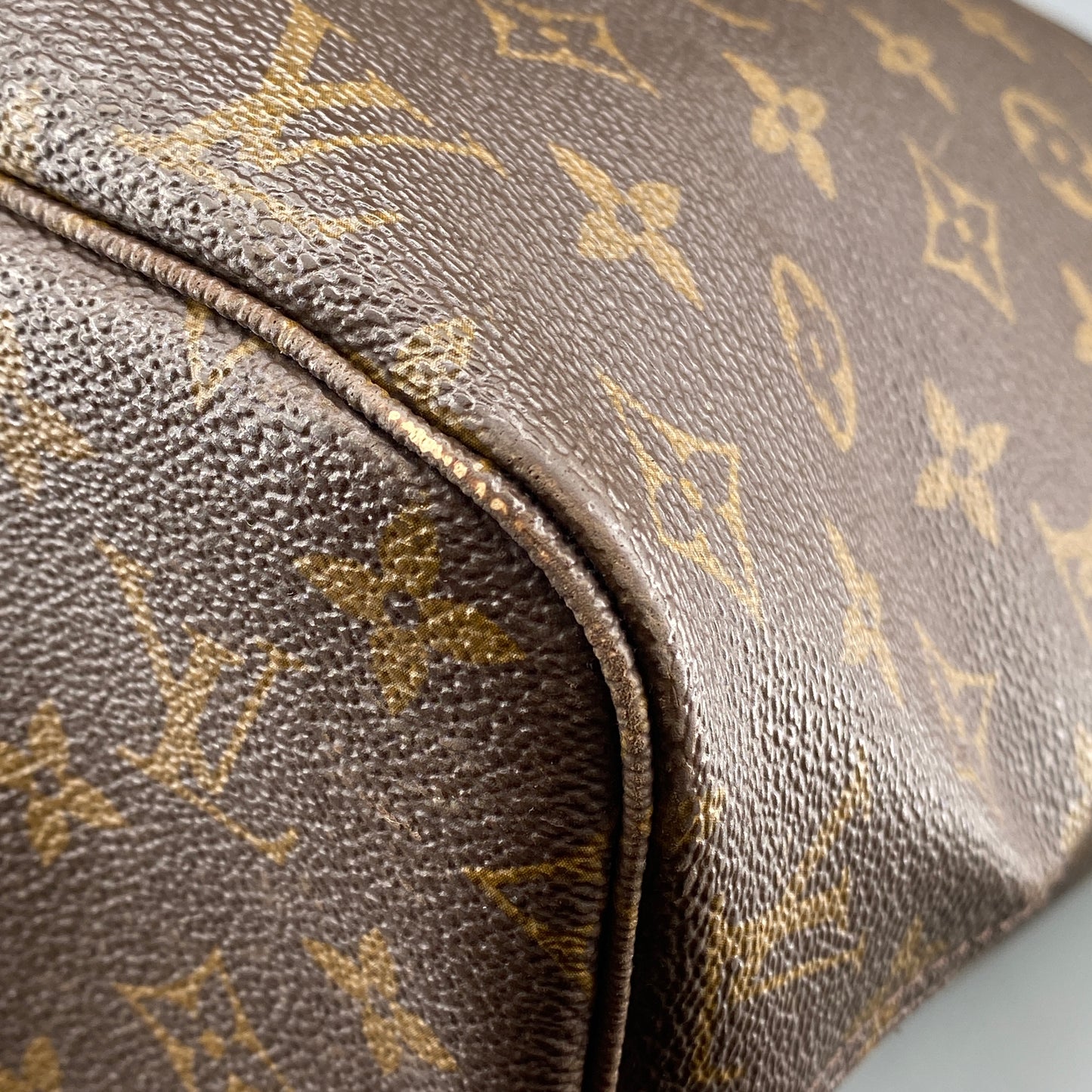 Louis Vuitton Monogram Neverfull Tote Bag