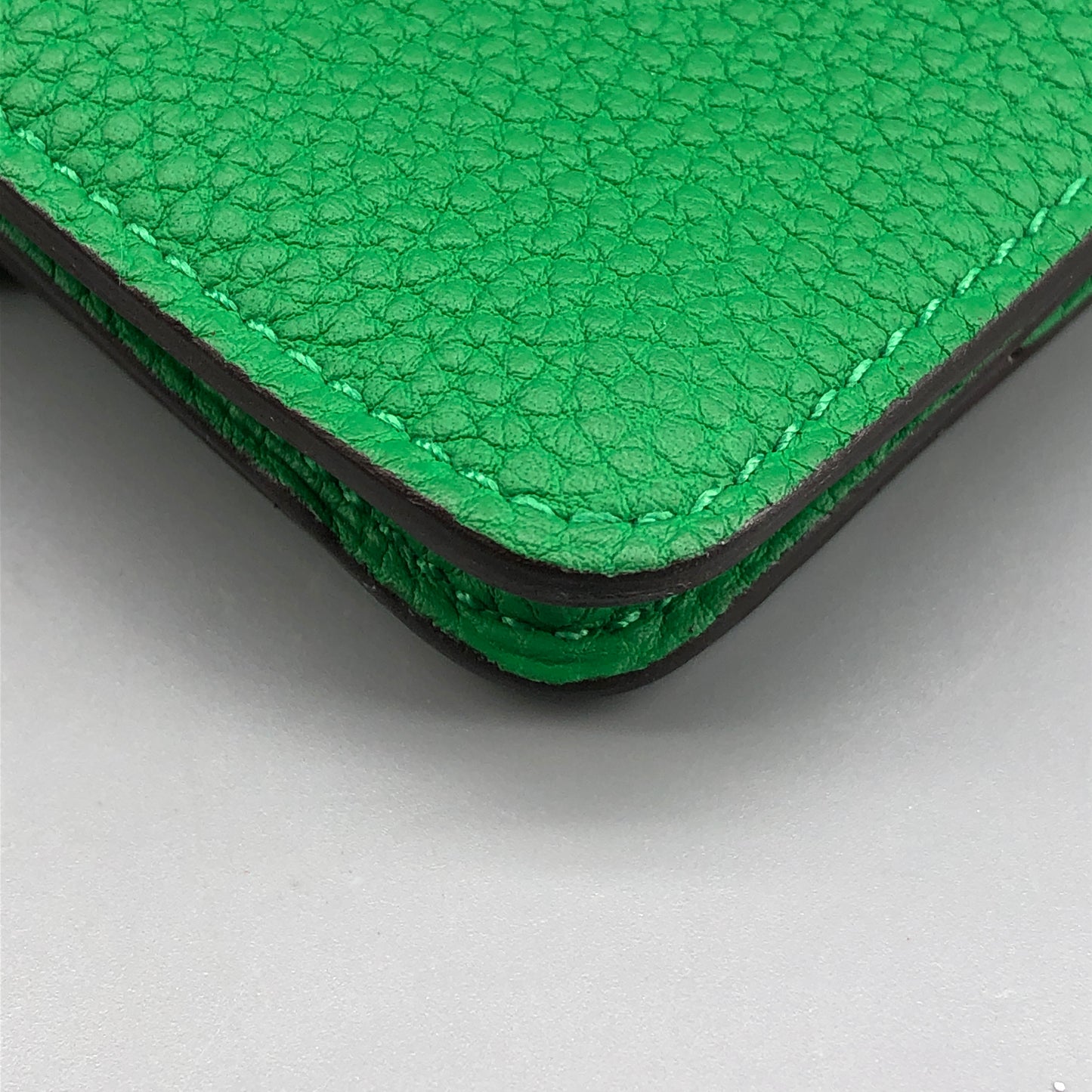 Hermes 2016 Dogon Compact Wallet  Green Togo Leather