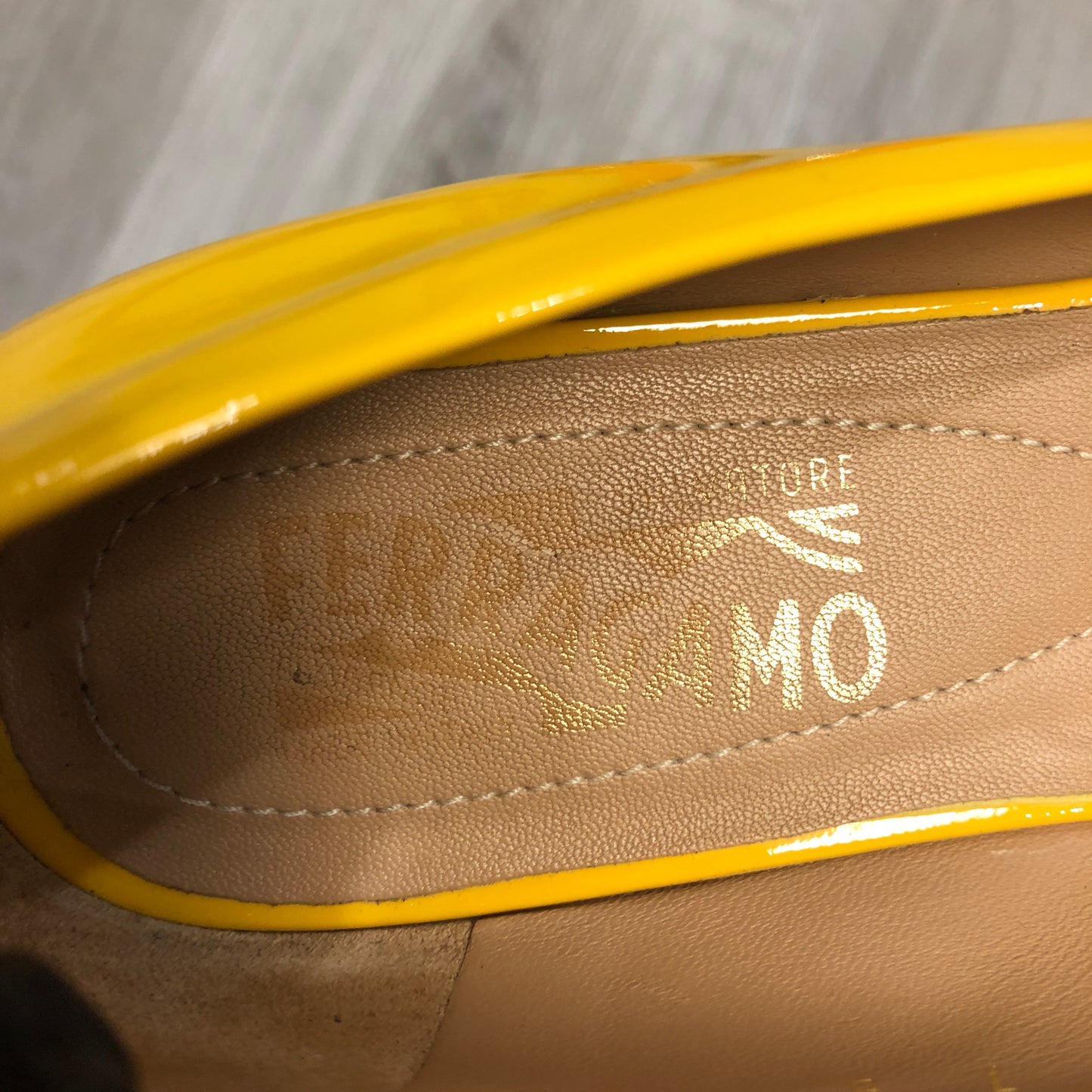 Ferragamo Women's Yellow Vara Bow Ballet Flats Size 7