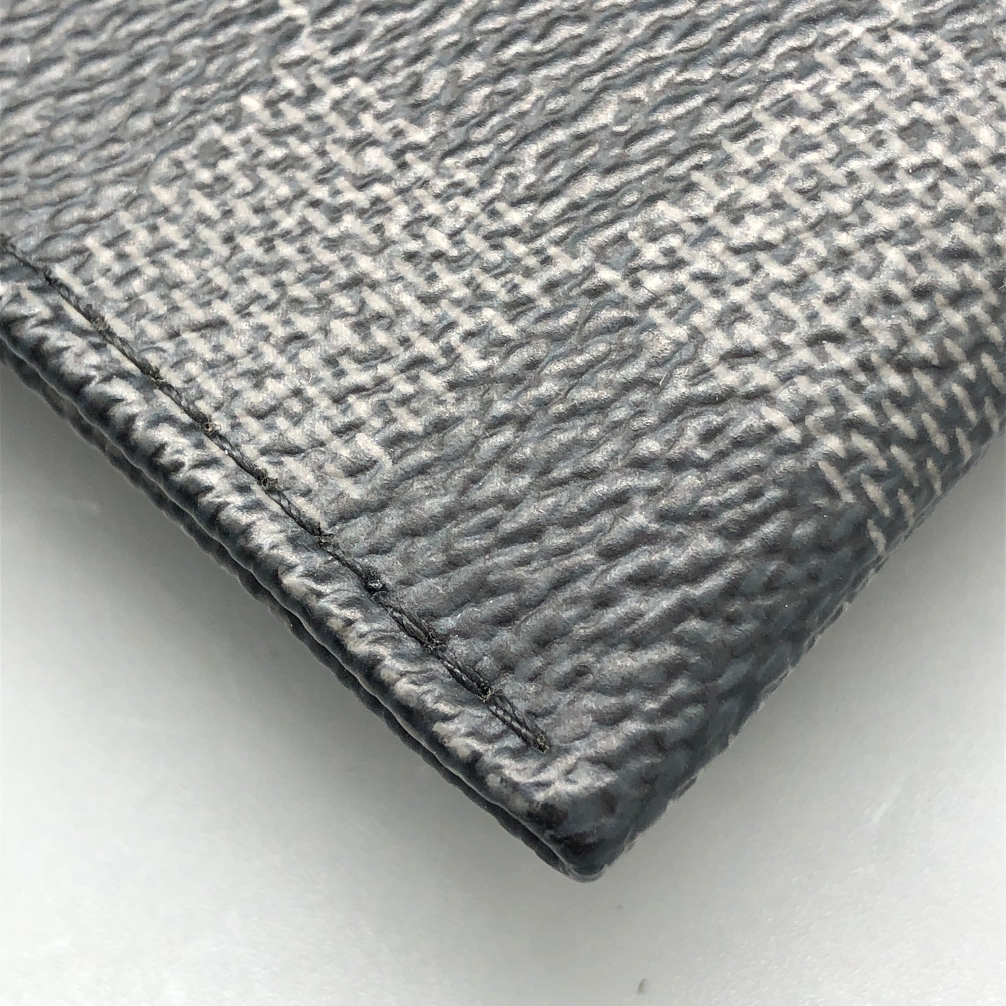 Louis Vuitton Damier Graphite Zipped Wallet Black