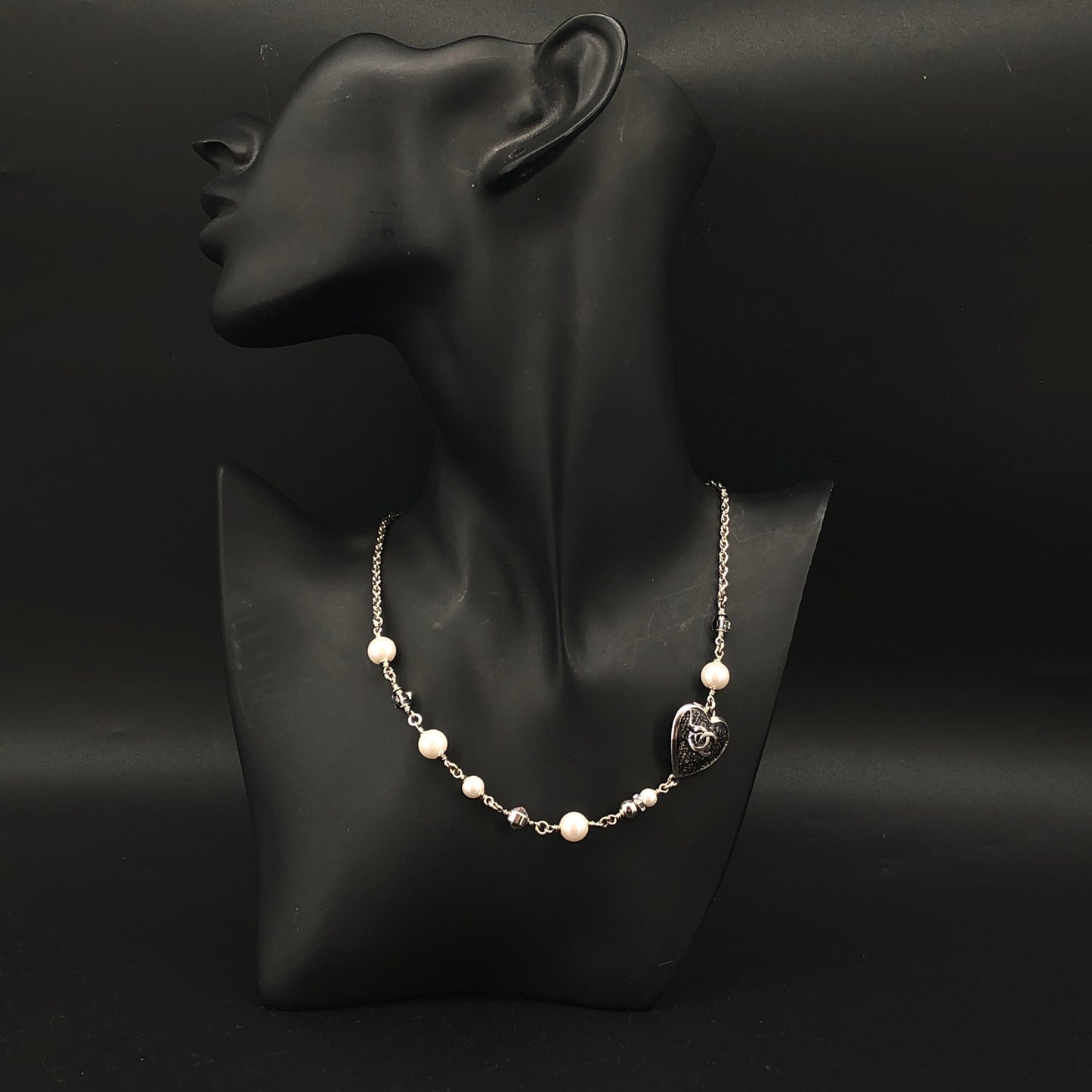 Chanel Heart CC Logo Pearl Choker Necklace Silver Color