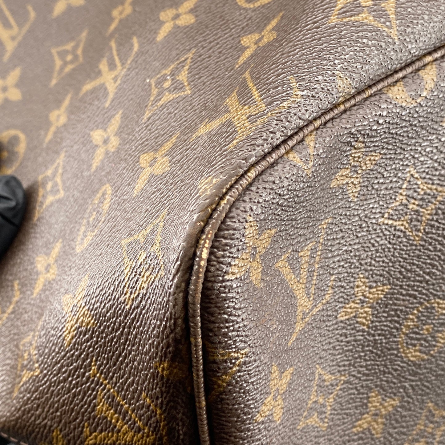 Louis Vuitton Monogram Neverfull Tote Bag