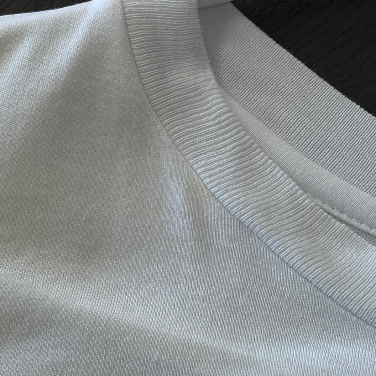 Louis Vuitton White Heart Applique T-shirt Size M