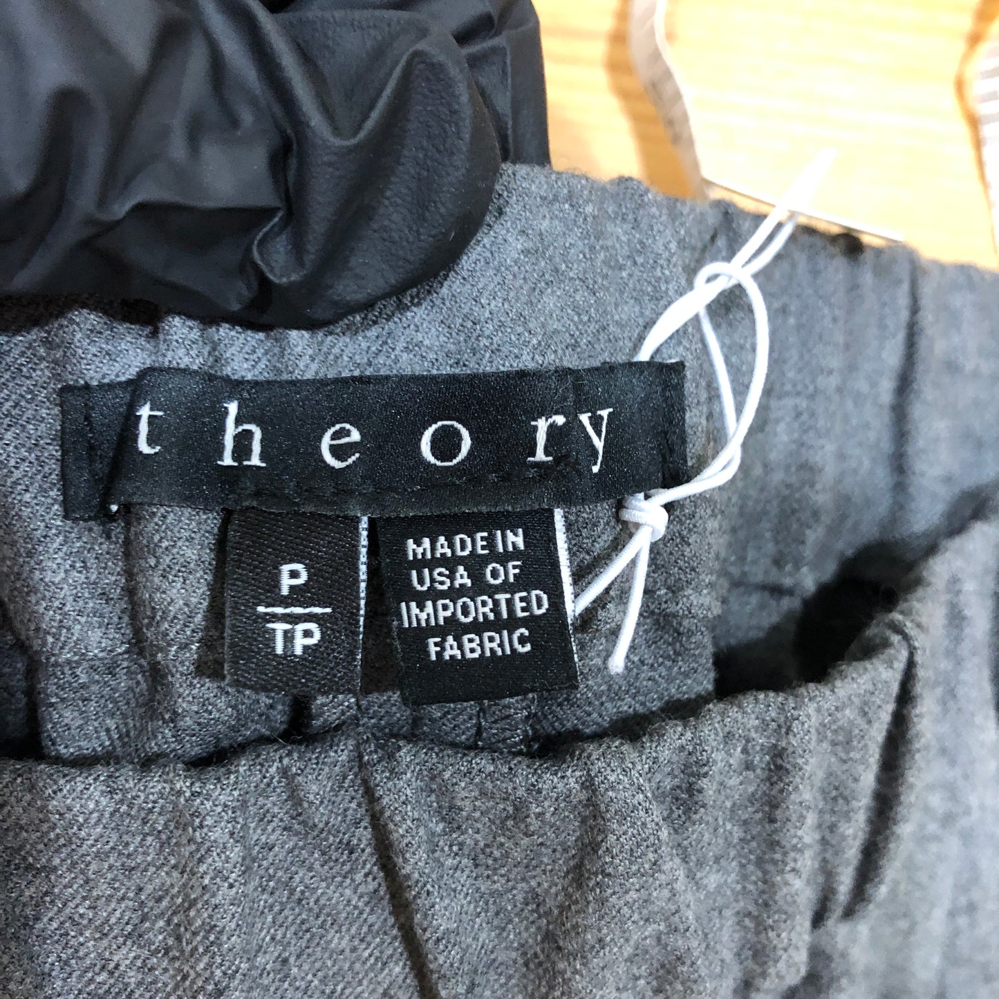 Theory Grey Elastic Waist Tapered Ankle Pants Size P/TP