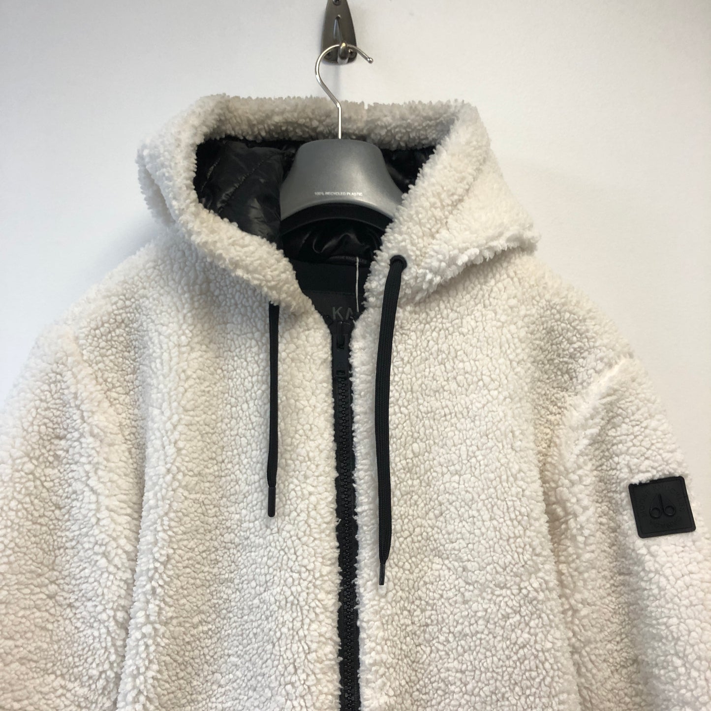 Moose Knuckles White/Black Sherpa Zip-Up Hoodie Size L