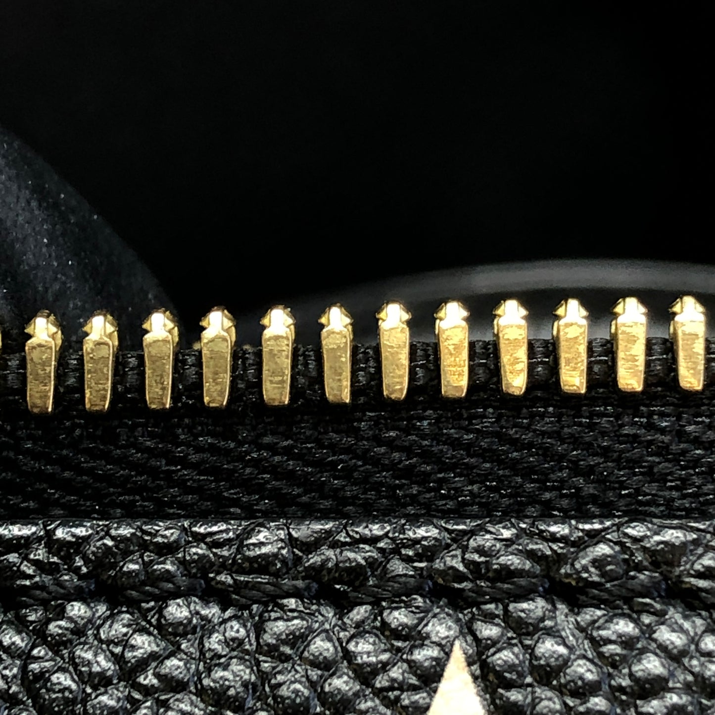 Louis Vuitton Speedy Bandoulière 25 Handbag Black