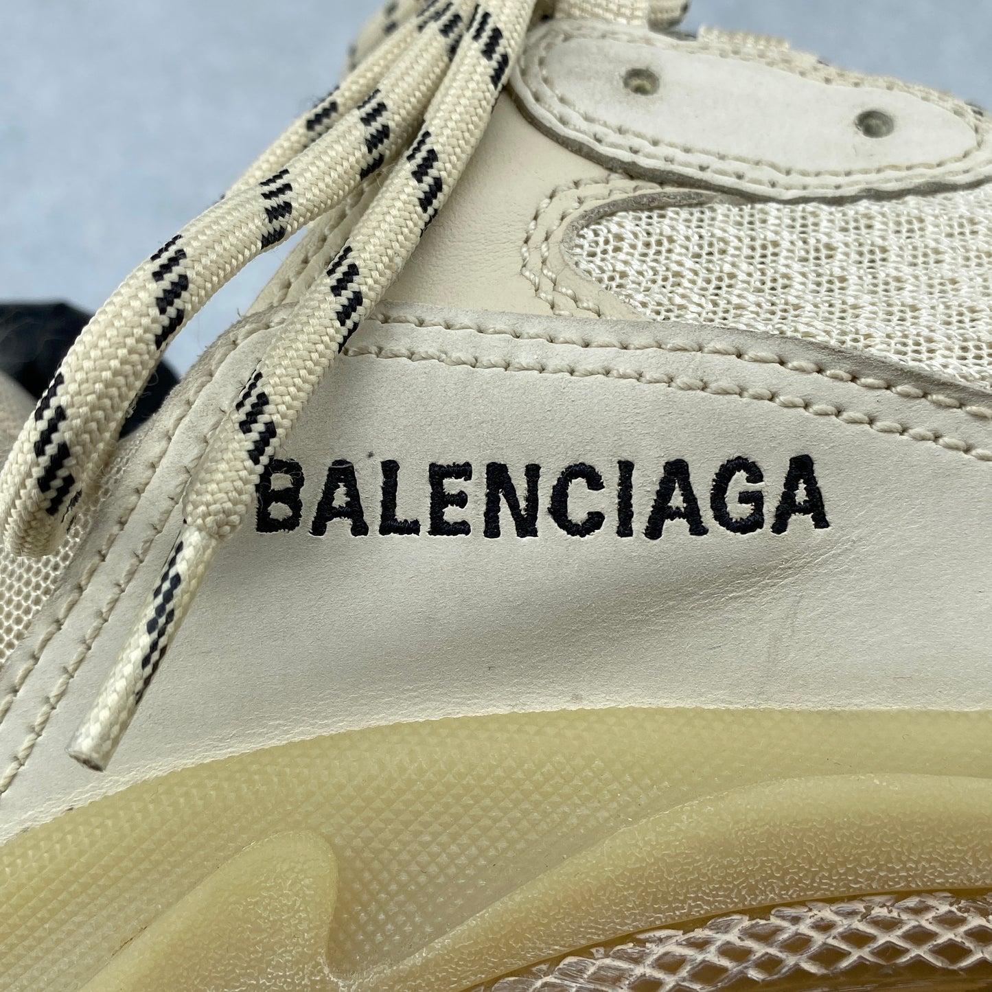 Balenciaga Men‘s Beige Triple S Sneakers Size 42