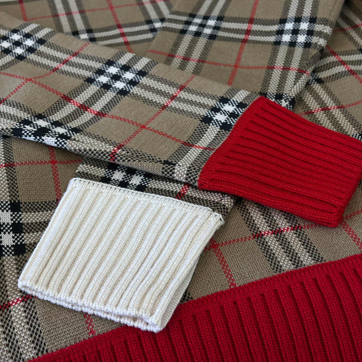 Burberry Tan Vintage Check Crewneck Knit Sweater Size S