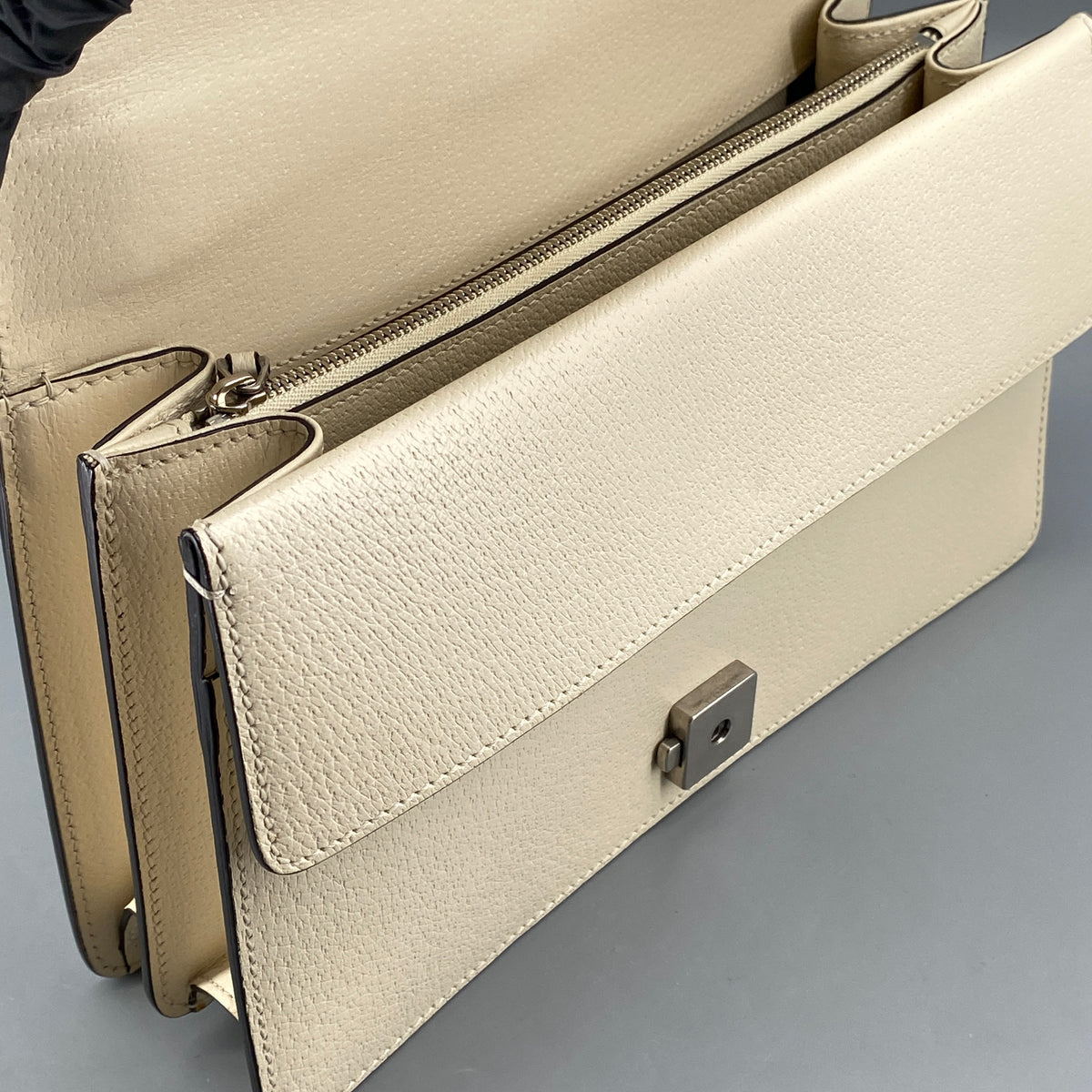 Gucci Medium Dionysus Shoulder Bag Cream Leather