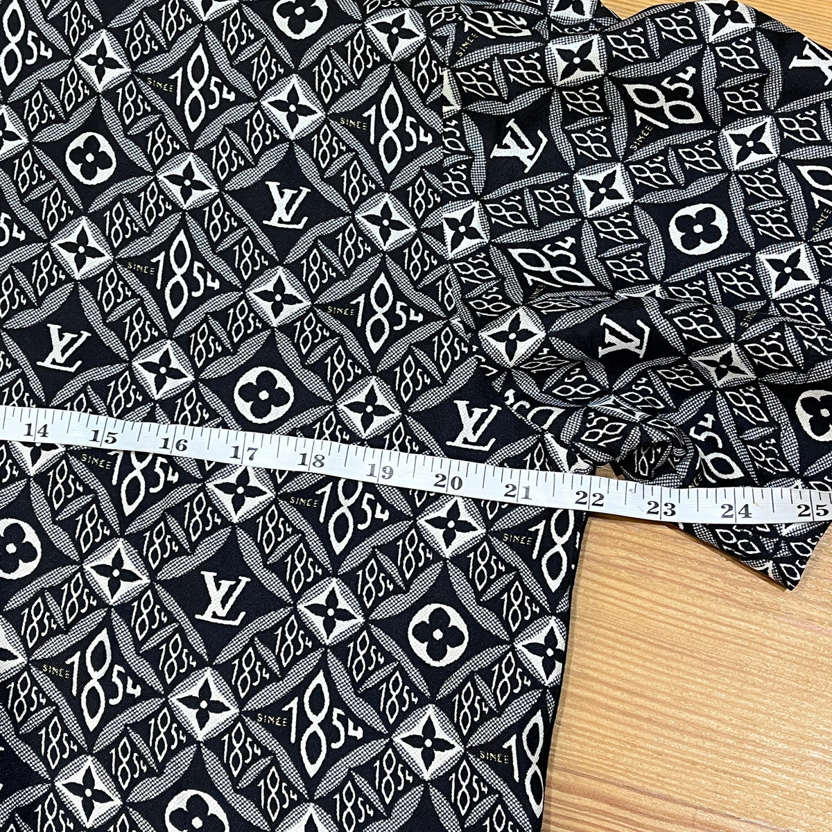 Louis Vuitton Black Women Short Sleeve Top Size L