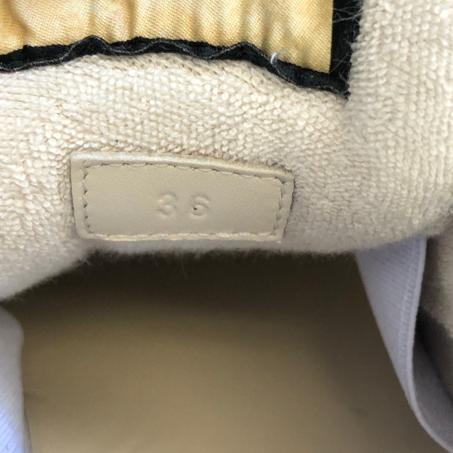 Gucci Women's Screener GG Supreme Canvas Sneaker Shoes 36 White Silver Ivory