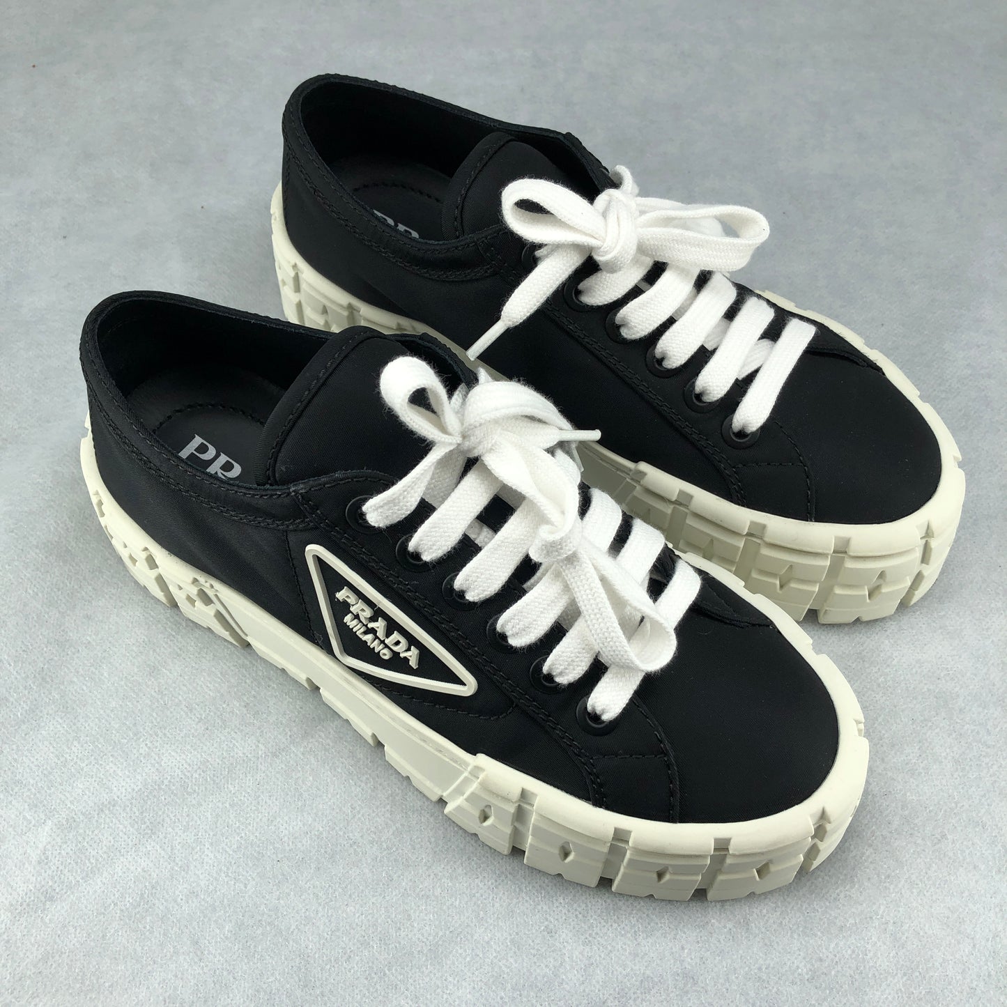 Prada Women‘s Re-Nylon Platform Lace-Up Sneakers Size 37 Black