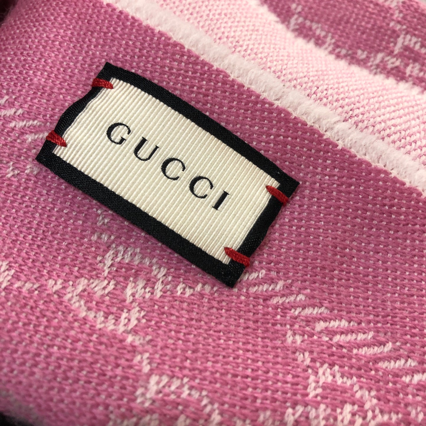 Gucci Pink & Light Pink Allover Pattern Fringed Scarf 180*48 cm