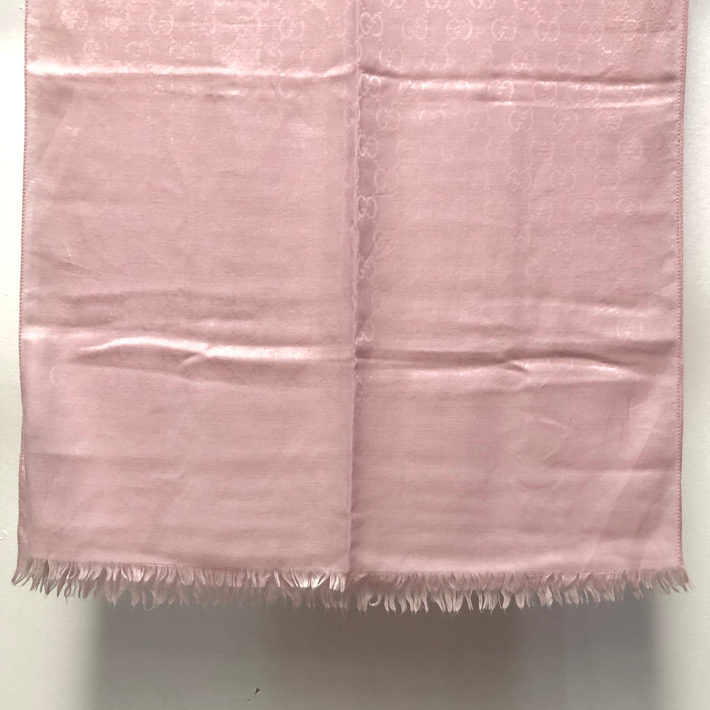 Gucci Light Pink GG Jacquard Fringe Shawl Scarf 197*68cm