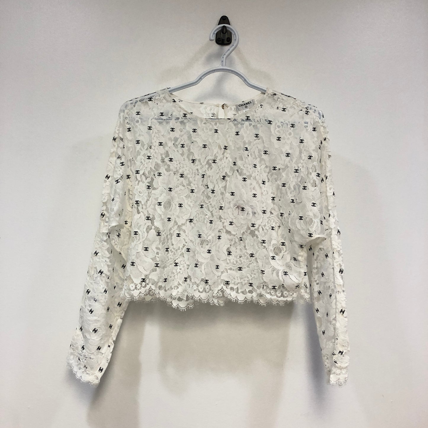 Chanel Lace CC Logo Cropped Long Sleeve Top Size 36 White & Black