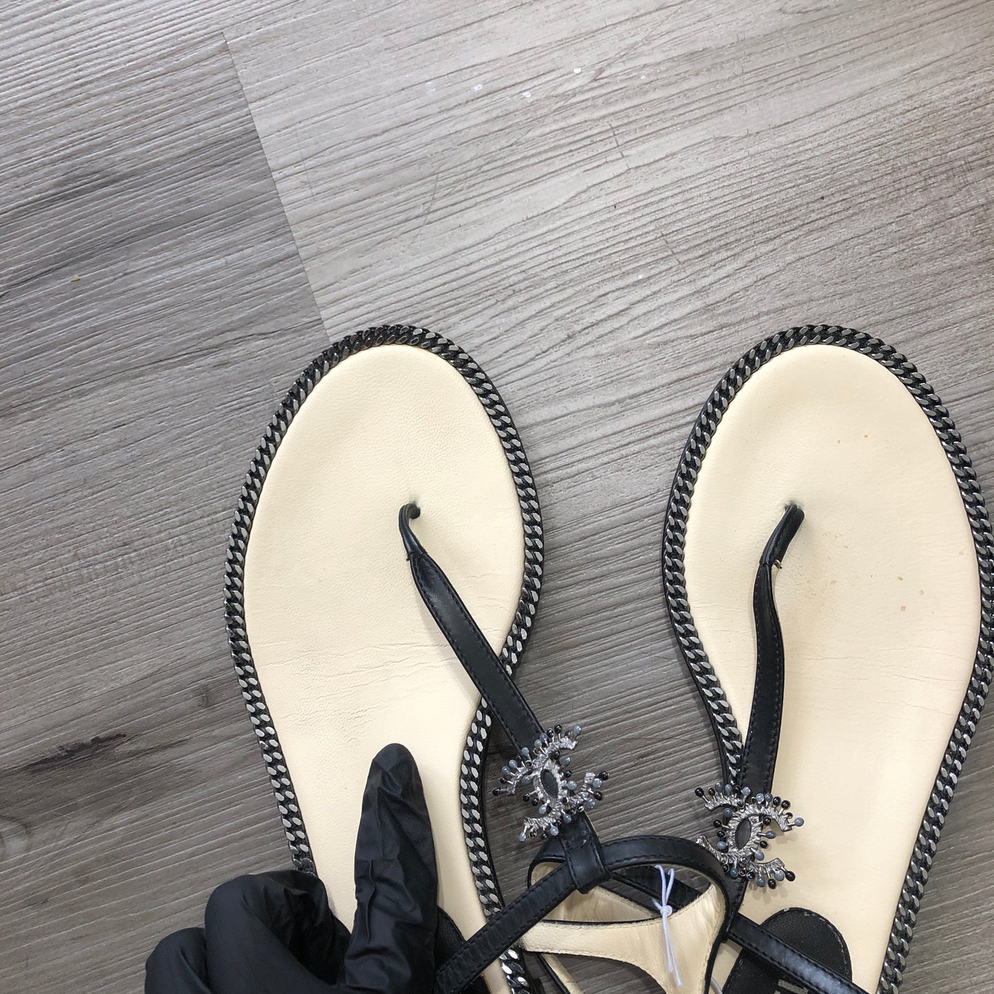 Chanel Women's Cream/Black CC Logo Thong Sandals Size 37.5