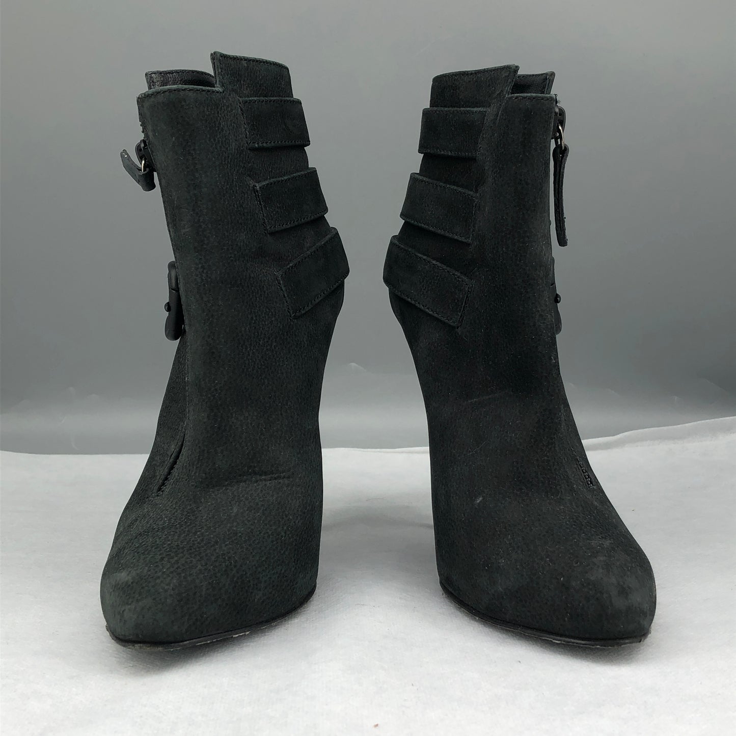 Giuseppe Zanotti Women's Buckle-Detail Suede Ankle Boots 36 Black