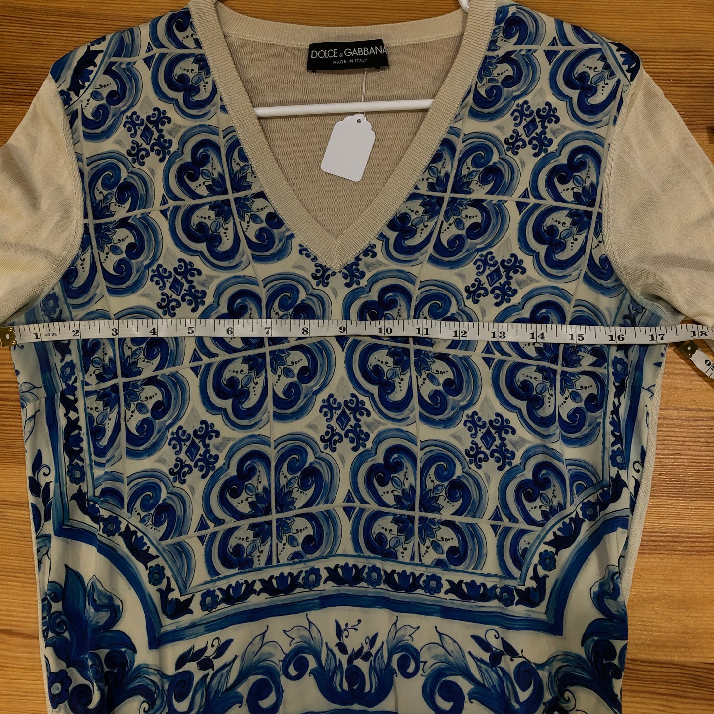 Dolce & Gabbana Beige Blue Floral V‑Neck Long Sleeve Top 42
