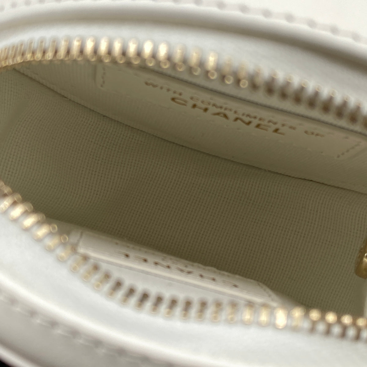 Chanel Tweed Quilted Round Filigree Pouch With Chain White Black