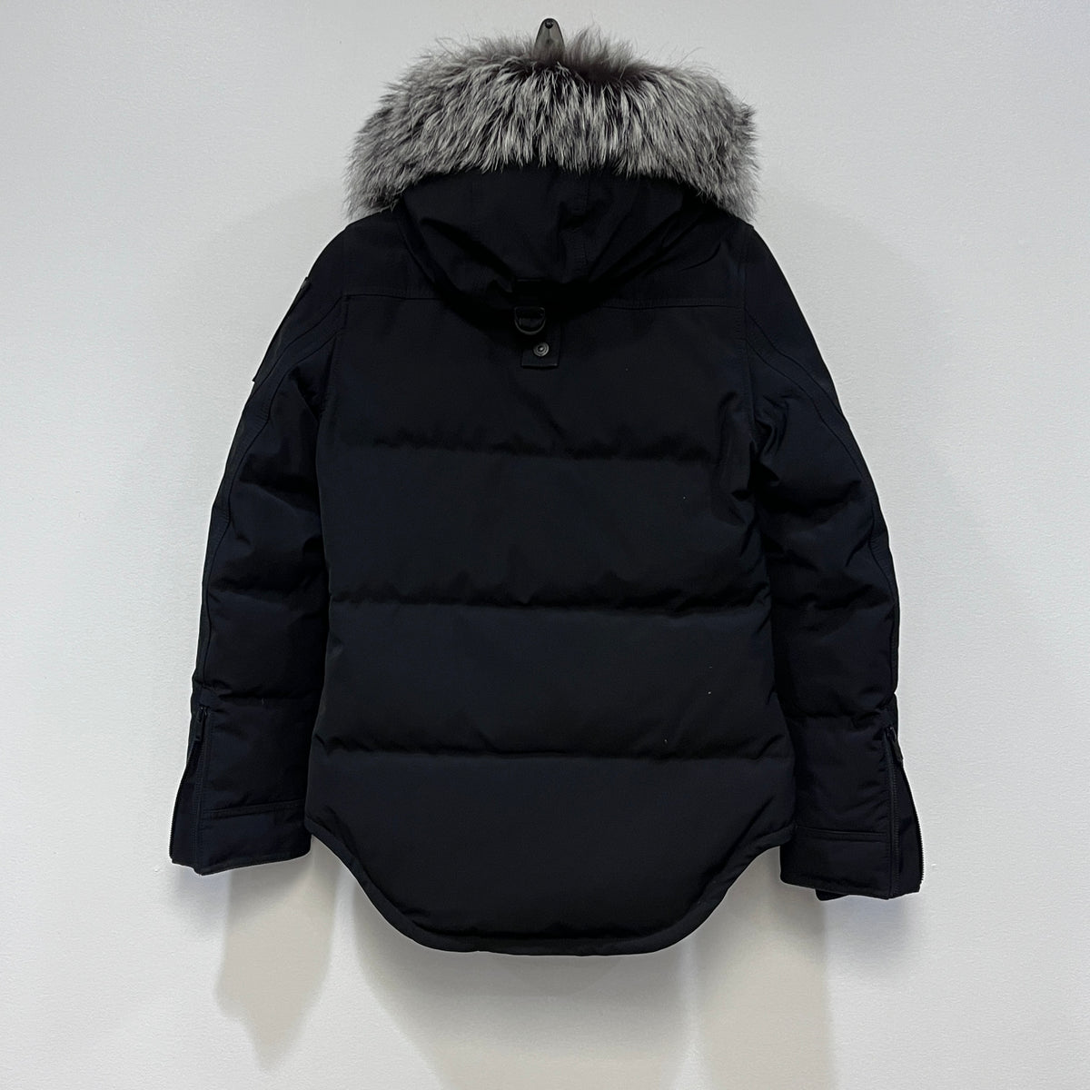 Moose Knuckle Black Parka  Size  S