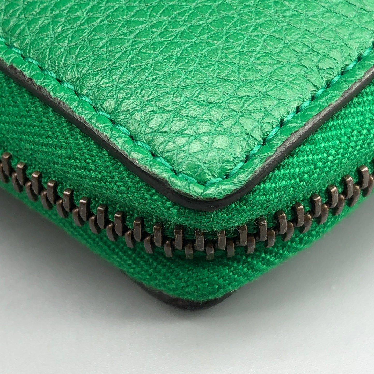 Gucci Green Grain Leather Full Zip Around Long Wallet