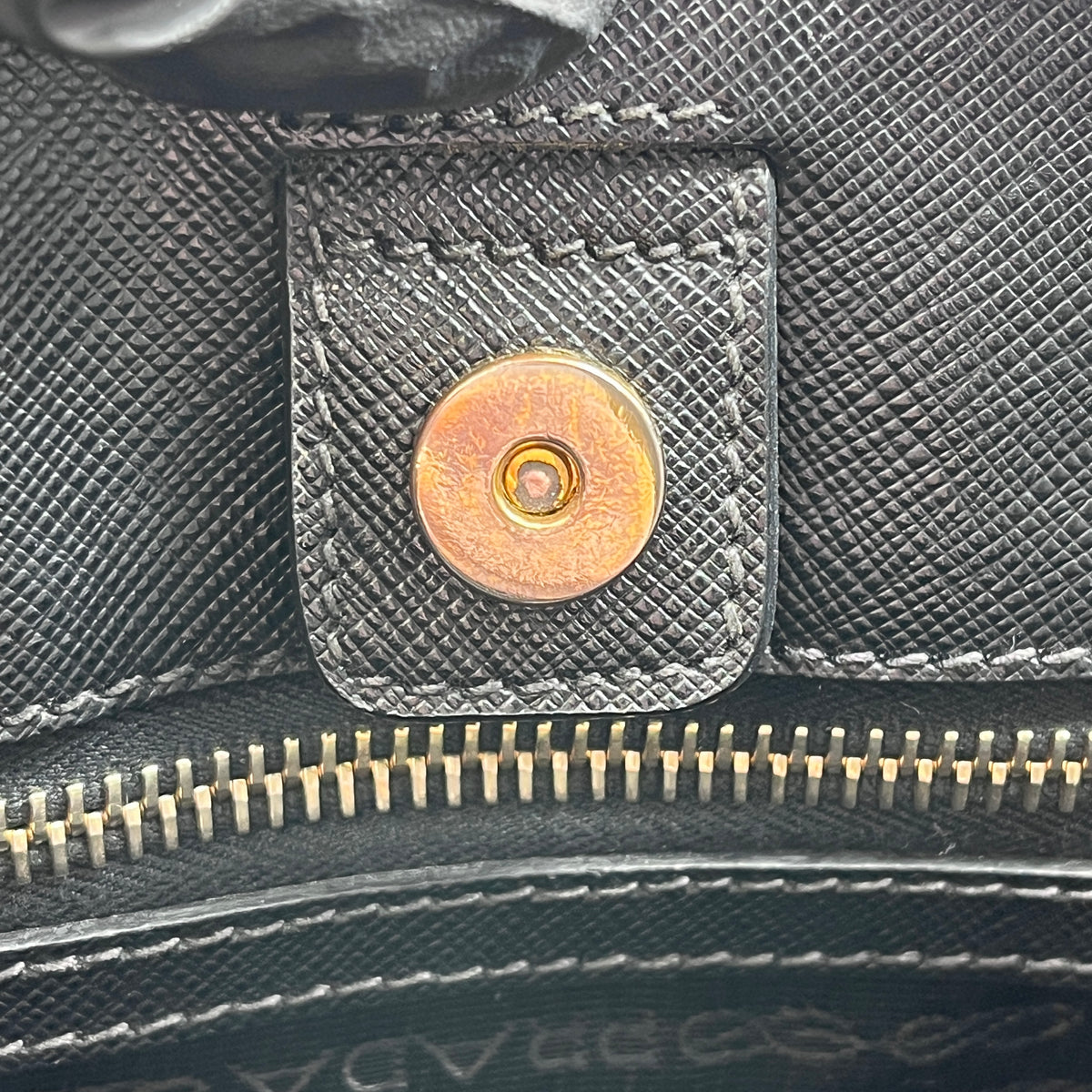 Prada Black Saffiano leather Tote Handbag