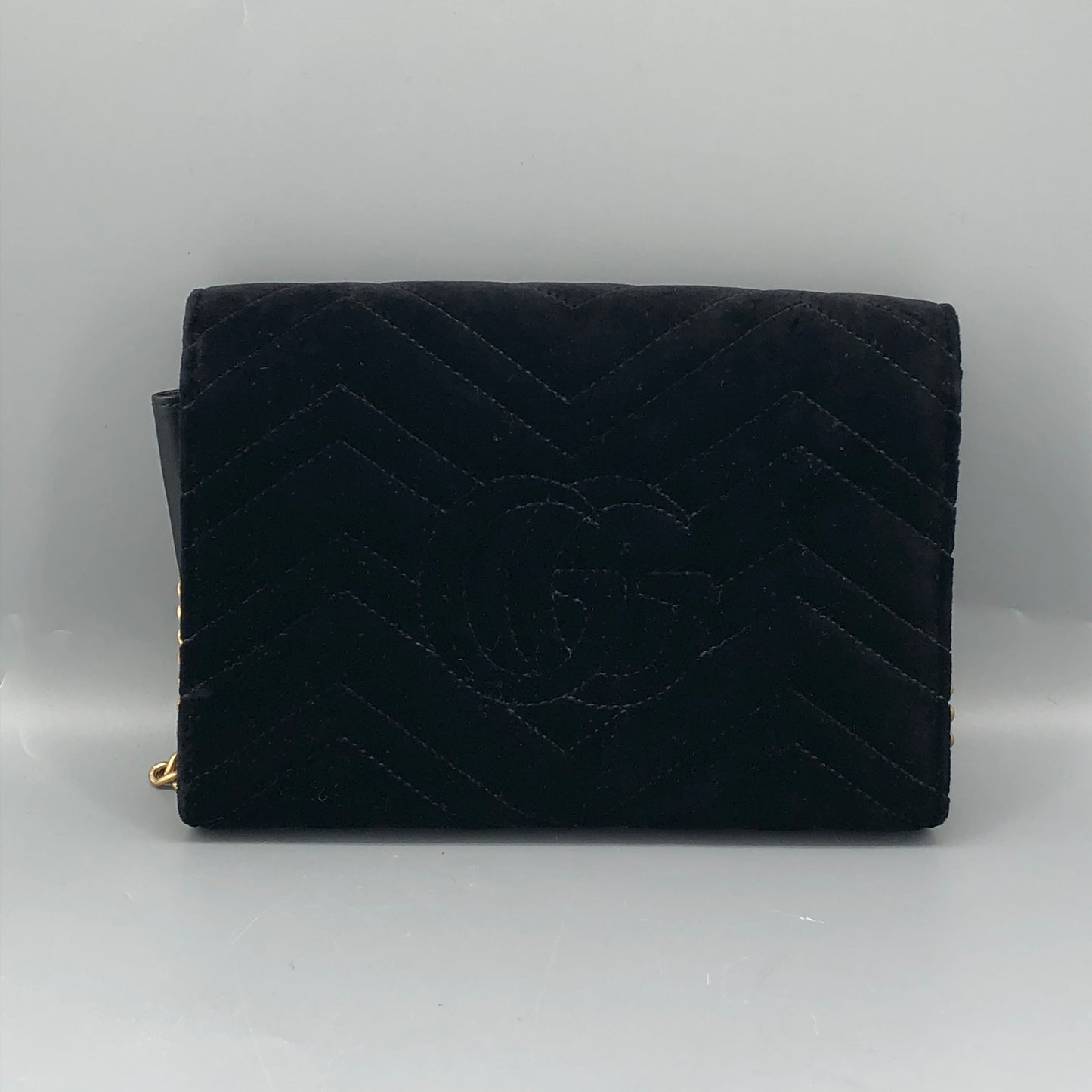 Gucci GG Marmont  V-Chevron Velvet Interlocking GG Chain Shoulder Bag Black