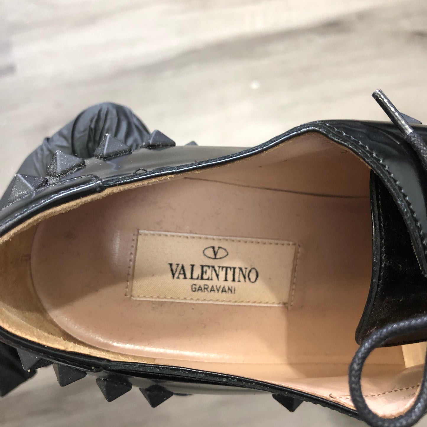 Valentino Women's Black Patent Leather Rockstud Derby Shoes shoes 36.5