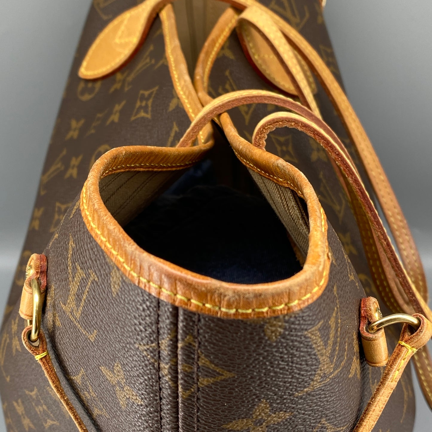 Louis Vuitton Monogram Neverfull Tote Bag