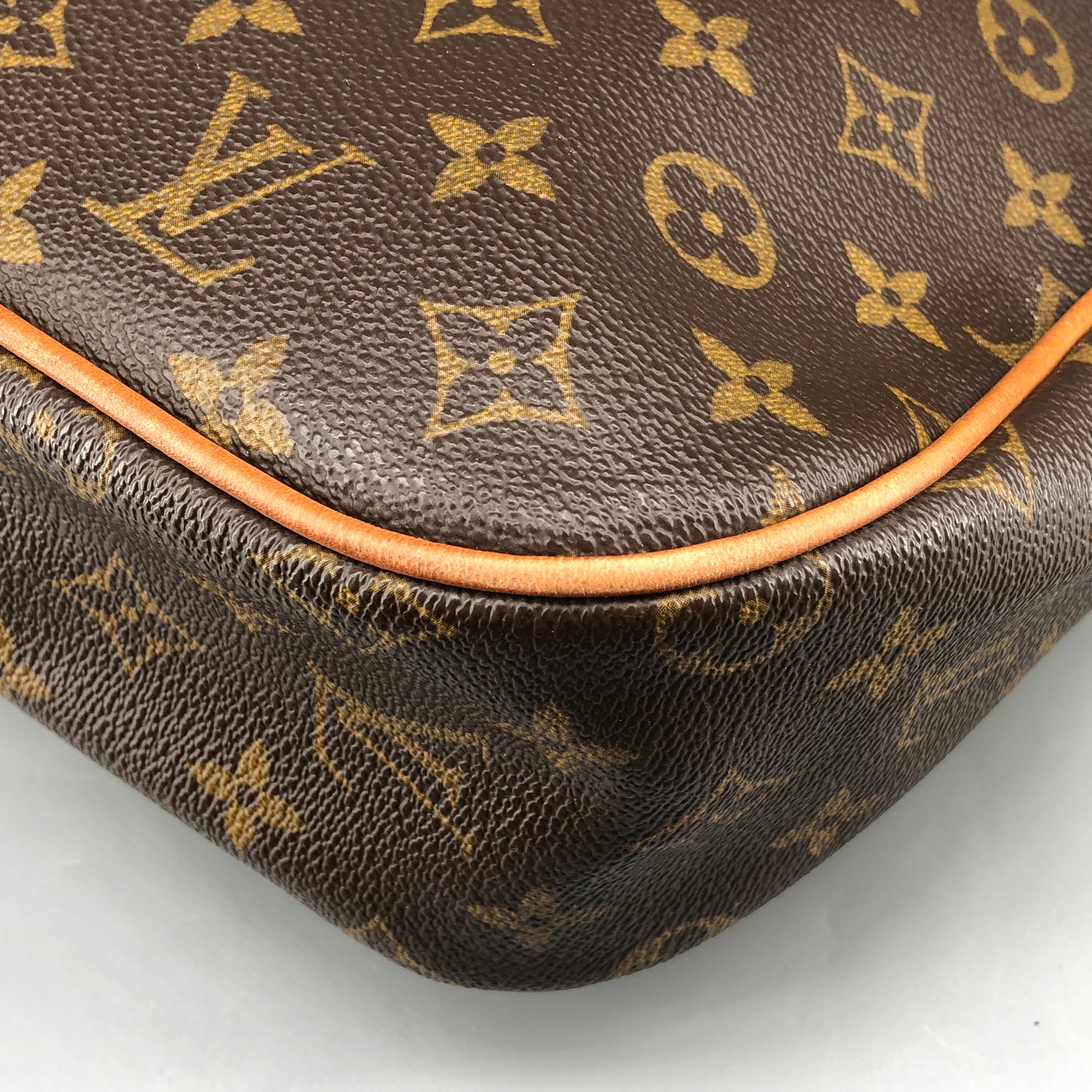 Louis Vuitton Hudson Monogram Canvas Shoulder Bag Brown