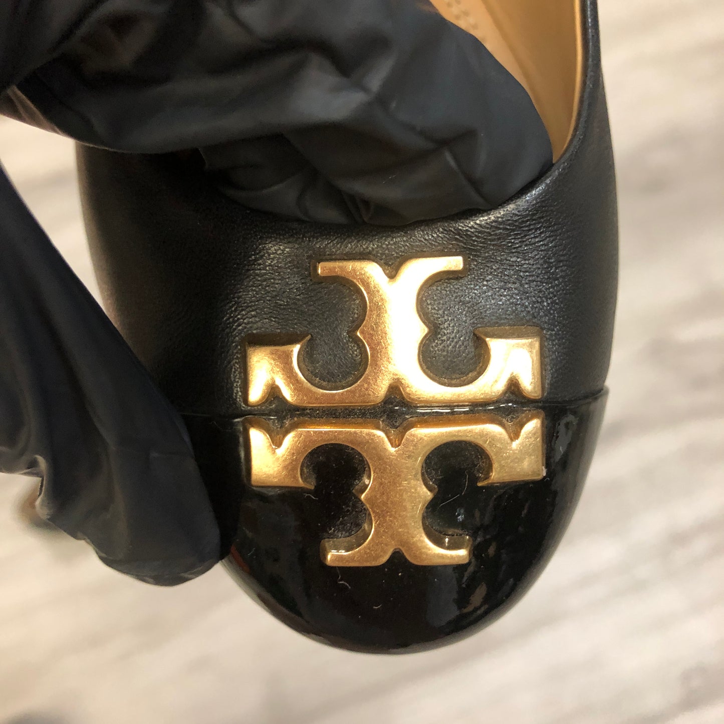 Tory Burch Leather Round Toe Ballet Flats Size 5.5 Black