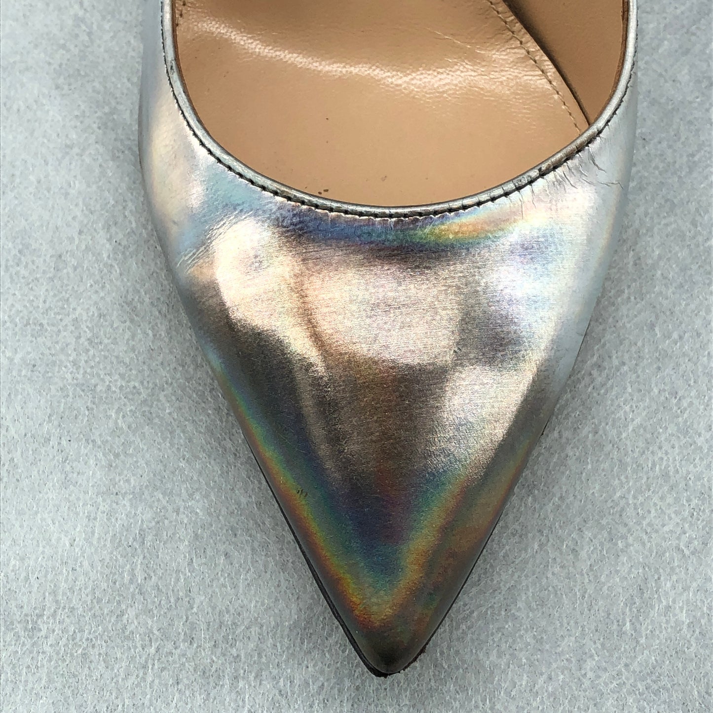 Gianvito Rossi Rainbow Silver Metallic Pointed Stiletto Pumps 35.5