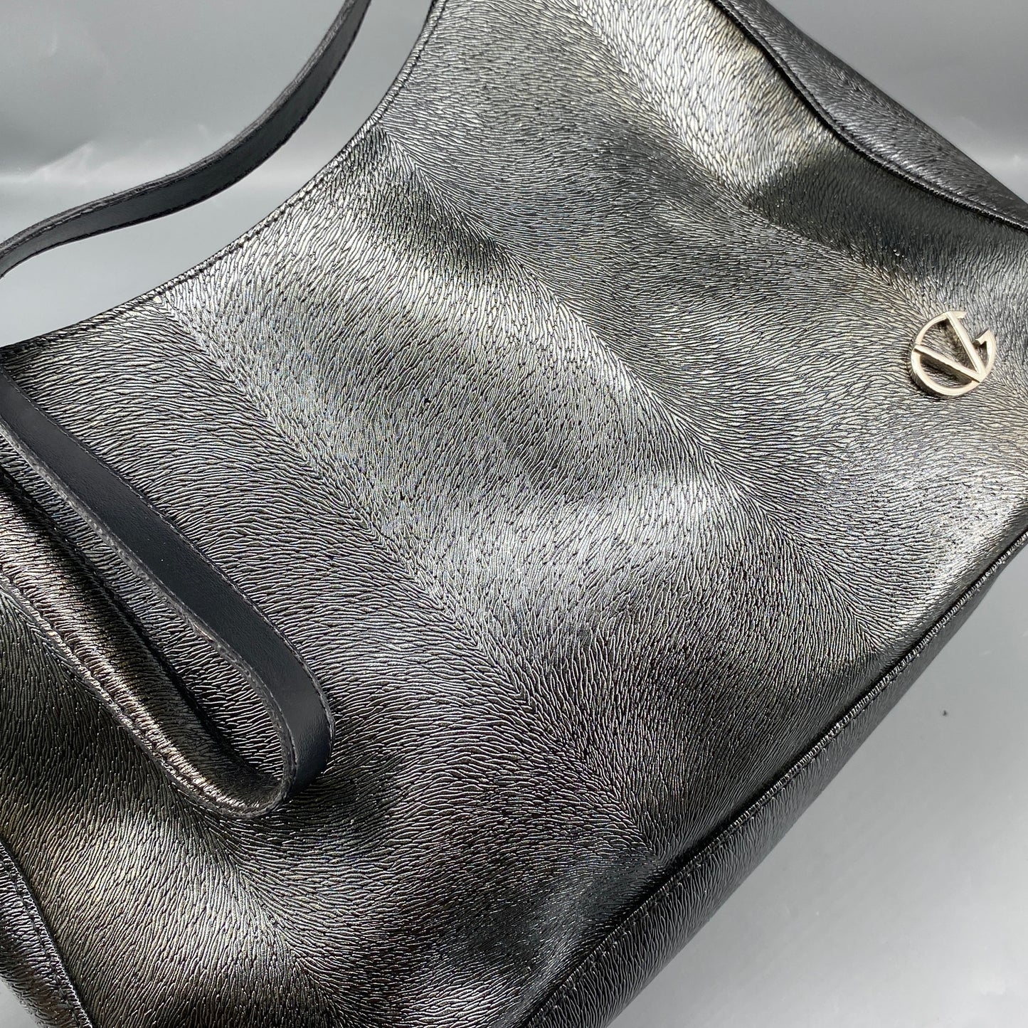 Giovanni Valentino Metallic Silver Leather Hobo Shoulder Bag