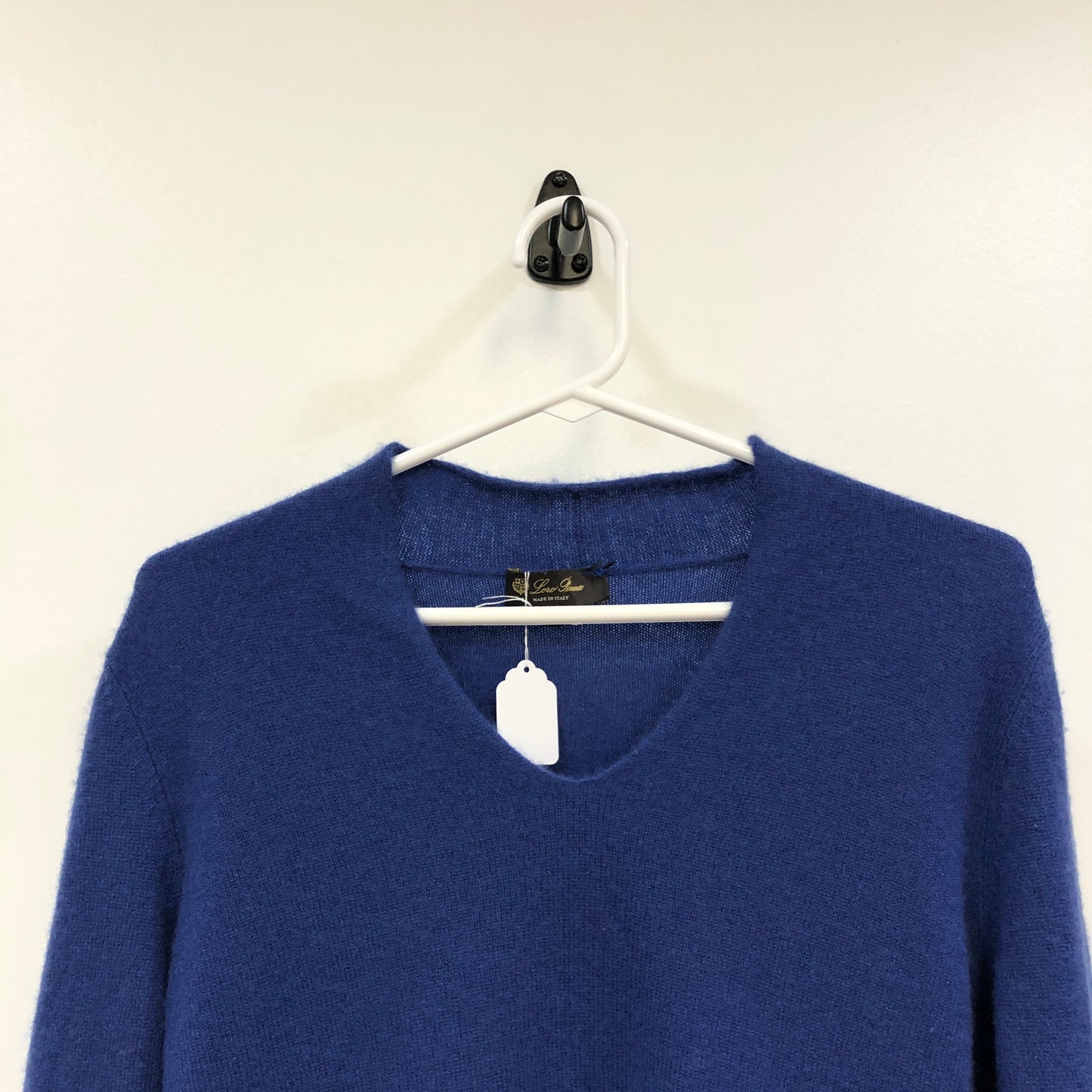 Loro Piana Periwinkle V-Neck Knit Sweater size 42