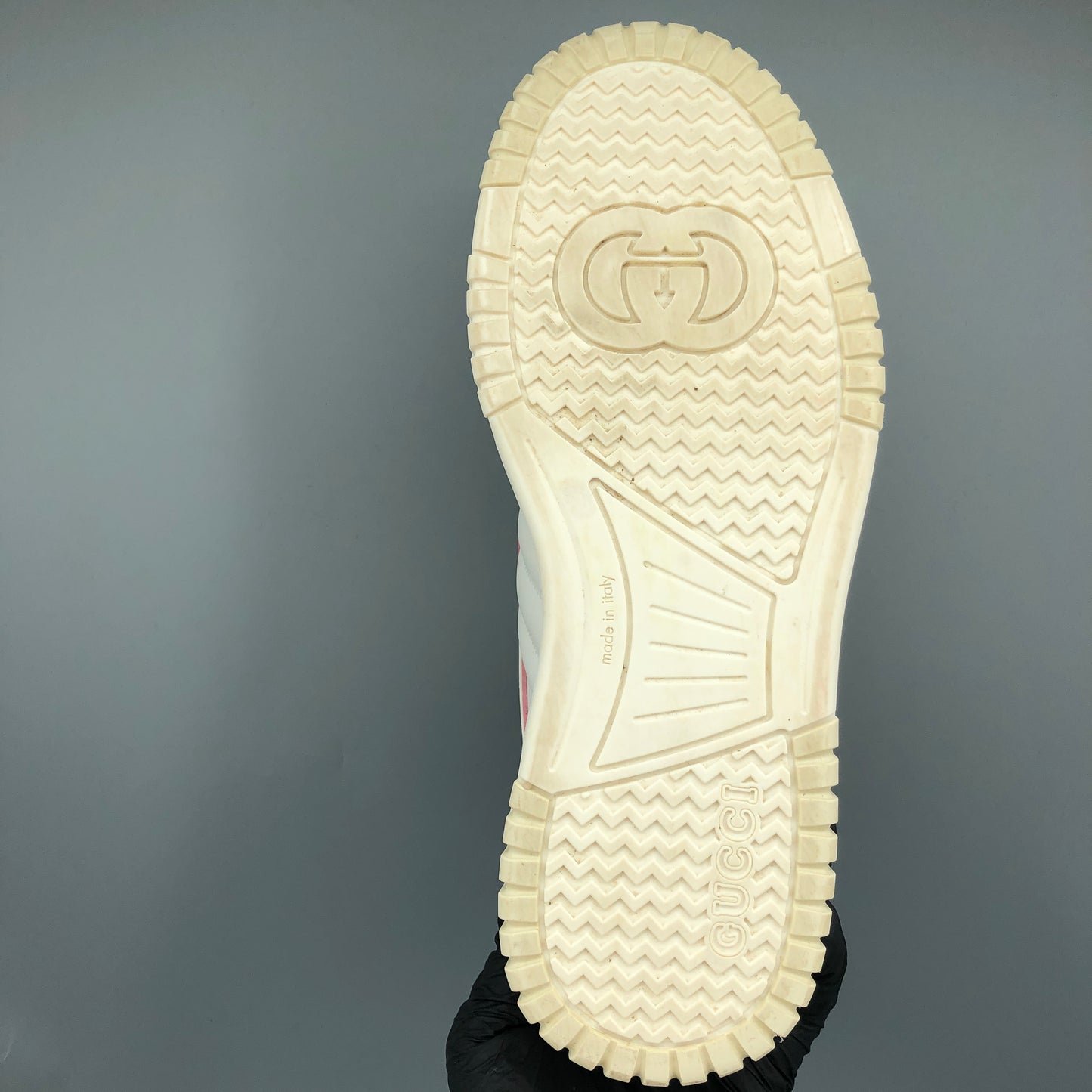 Gucci Women’s Low-Top Retro Sneakers 37 cream/pink