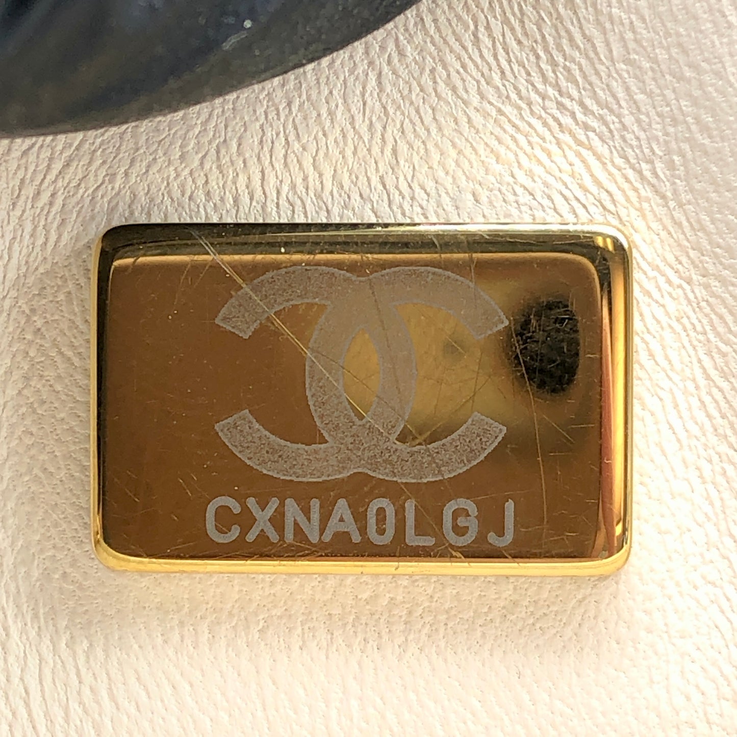 Chanel Lambskin Enamel Quilted Mini Coco Hearts Square Flap White Bag 清理中