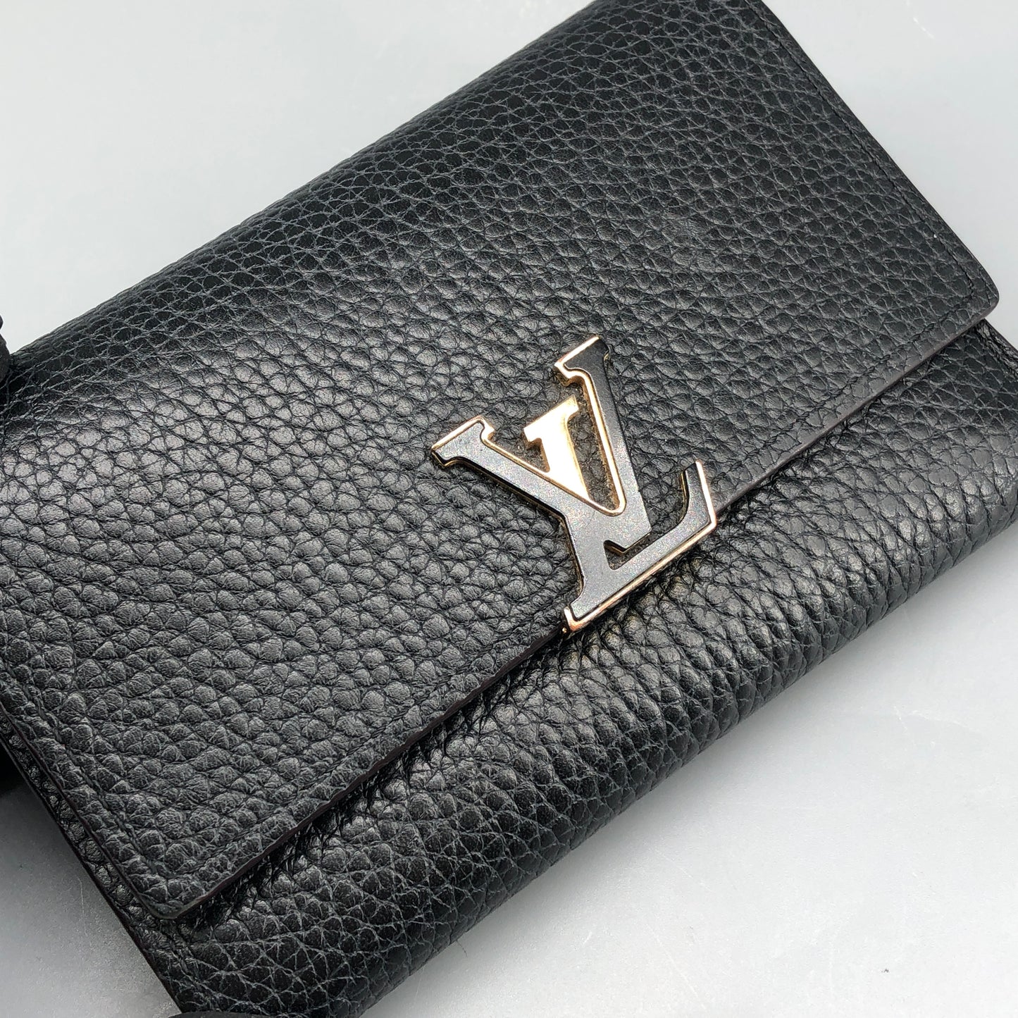 Louis Vuitton Black Taurillon Leather LV Twist Compact Wallet
