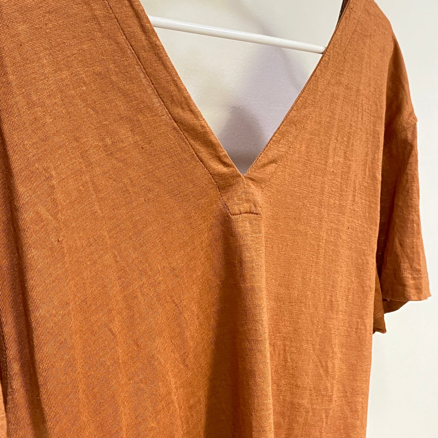 Brunello Cucinelli Rust V Neck Short Sleeve Top Bust 19.5in