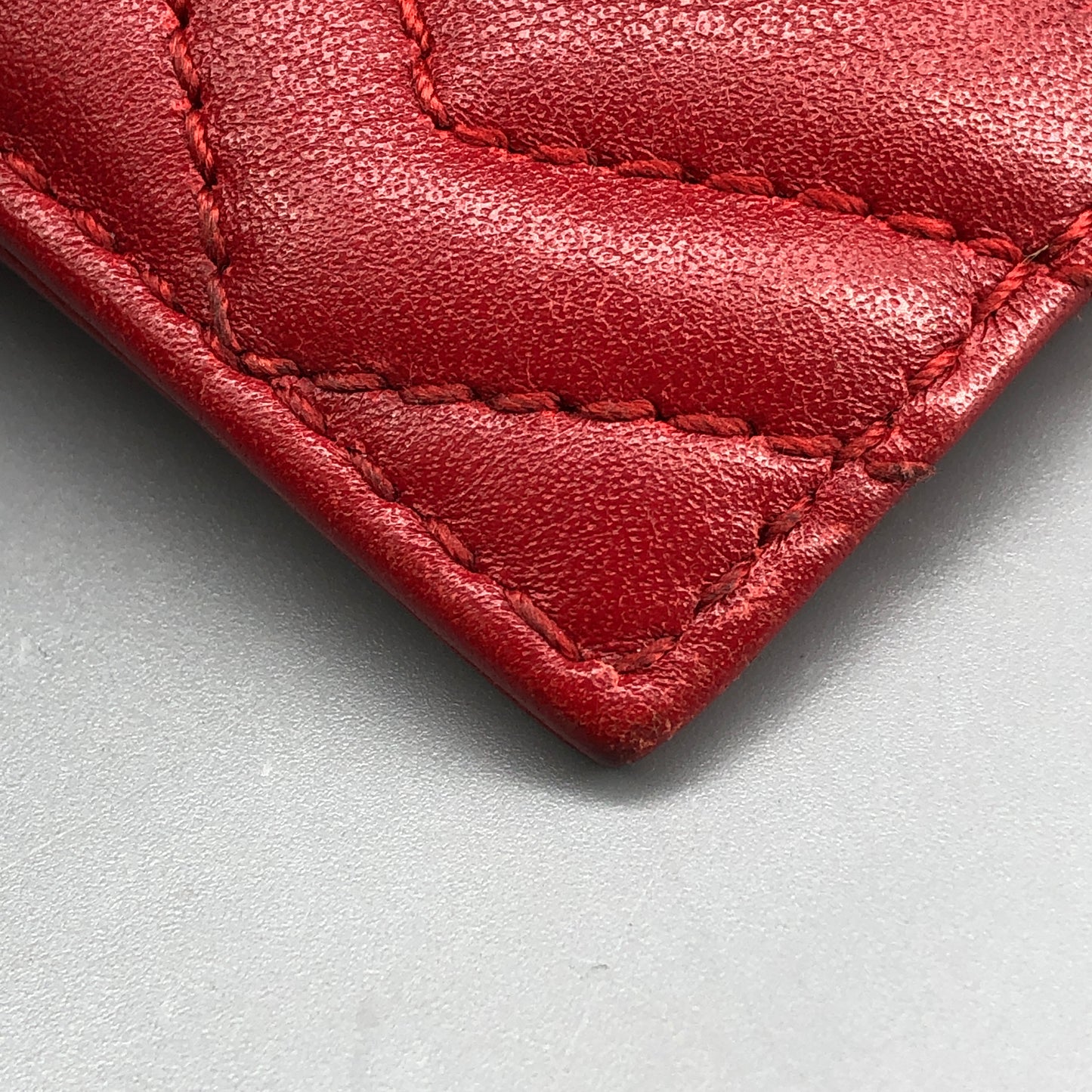 Gucci Chevron Quilted GG Leather Card Holder Red